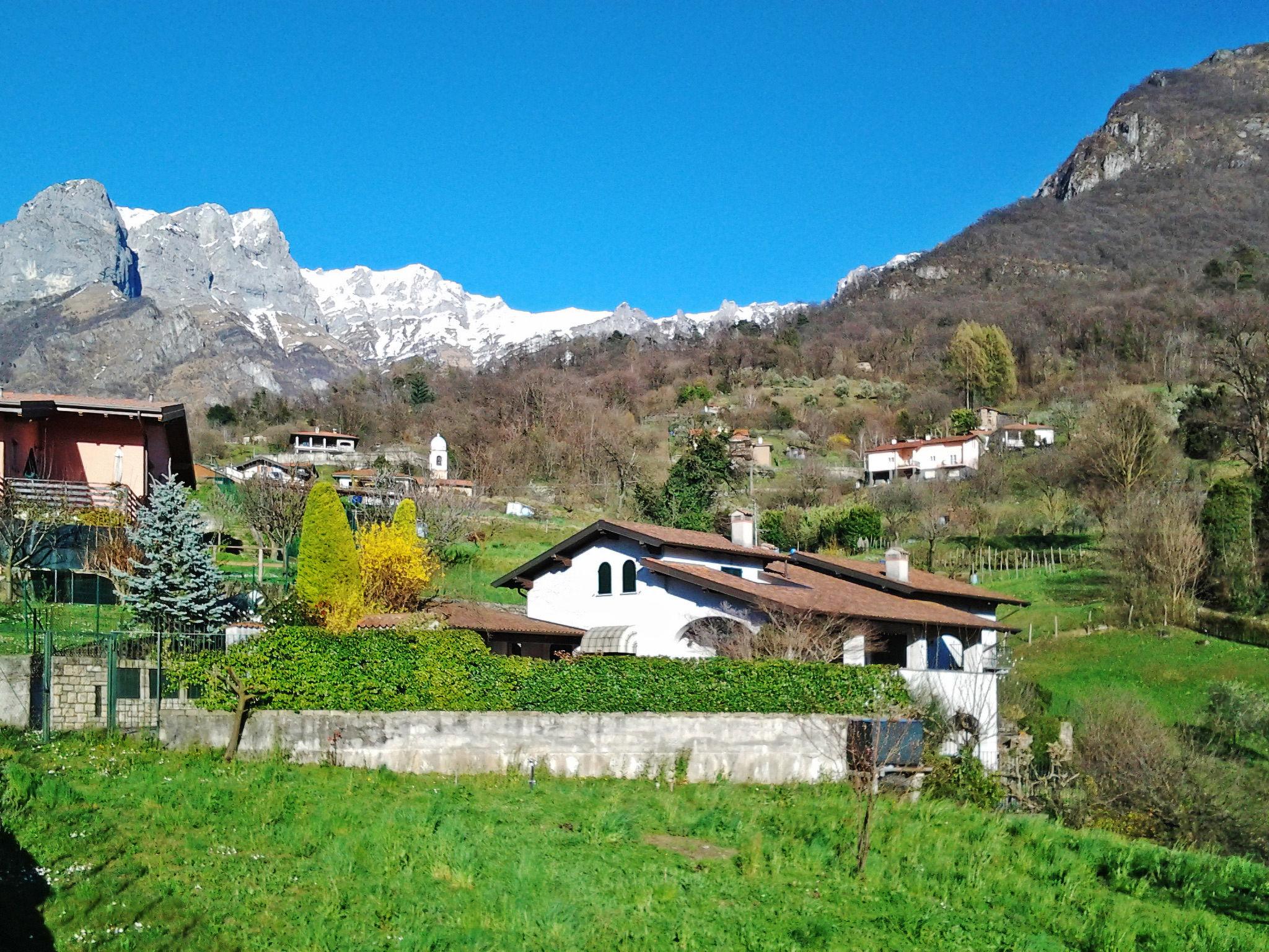 Foto 24 - Casa con 2 camere da letto a Mandello del Lario con giardino e vista sulle montagne