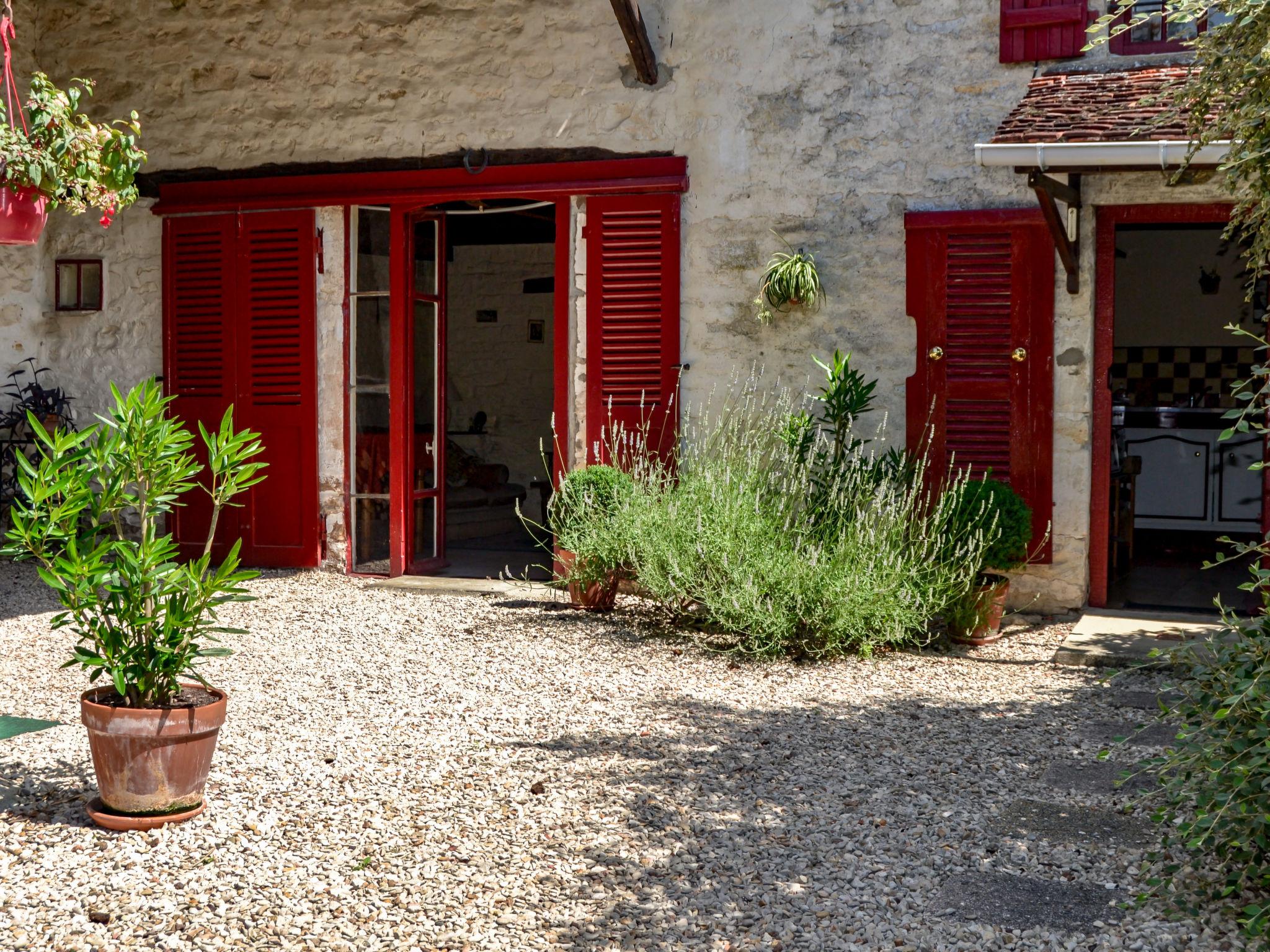 Photo 8 - Maison de 2 chambres à Tanlay avec terrasse