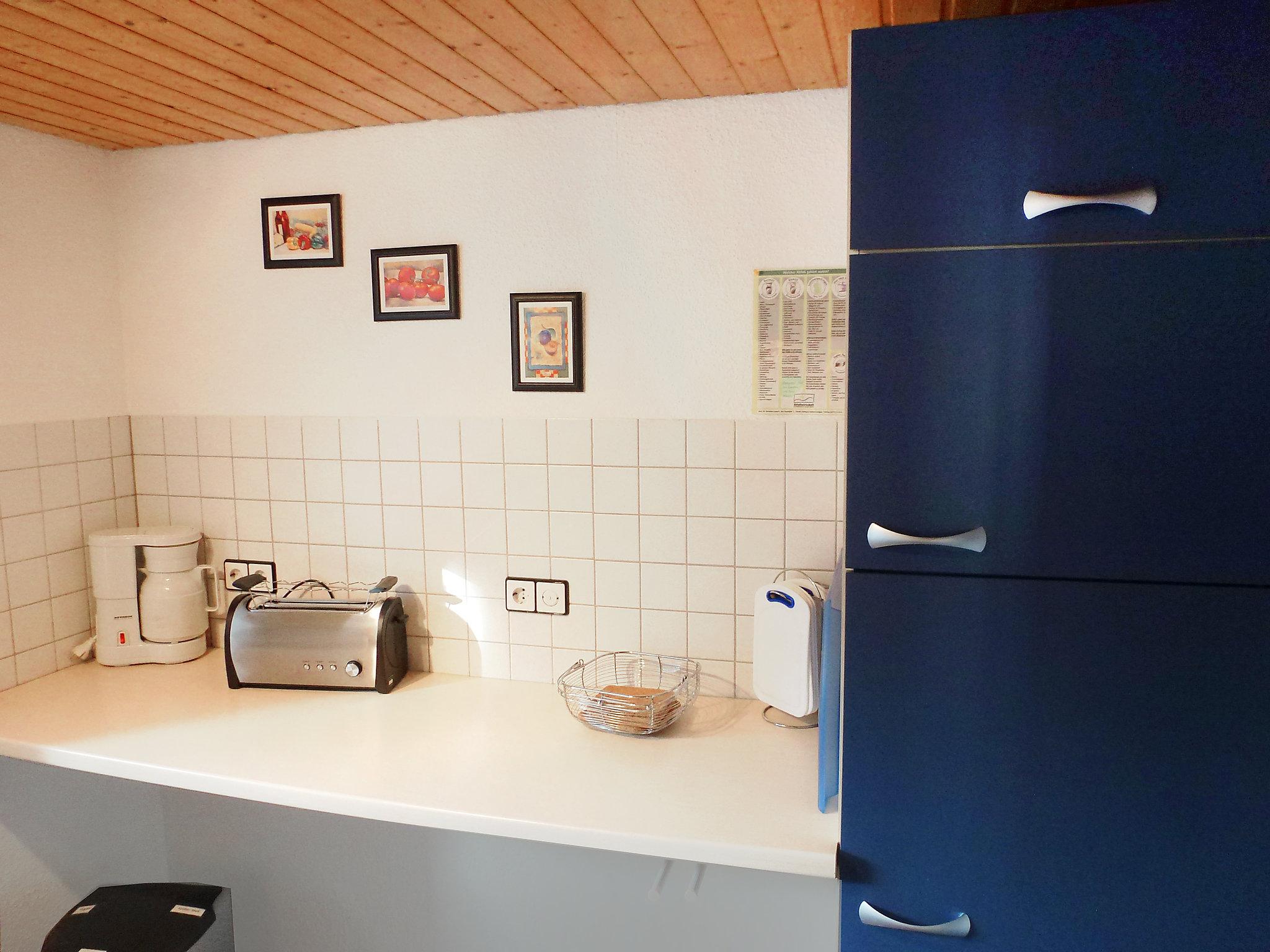 Photo 9 - 2 bedroom Apartment in Unterkirnach with garden and mountain view