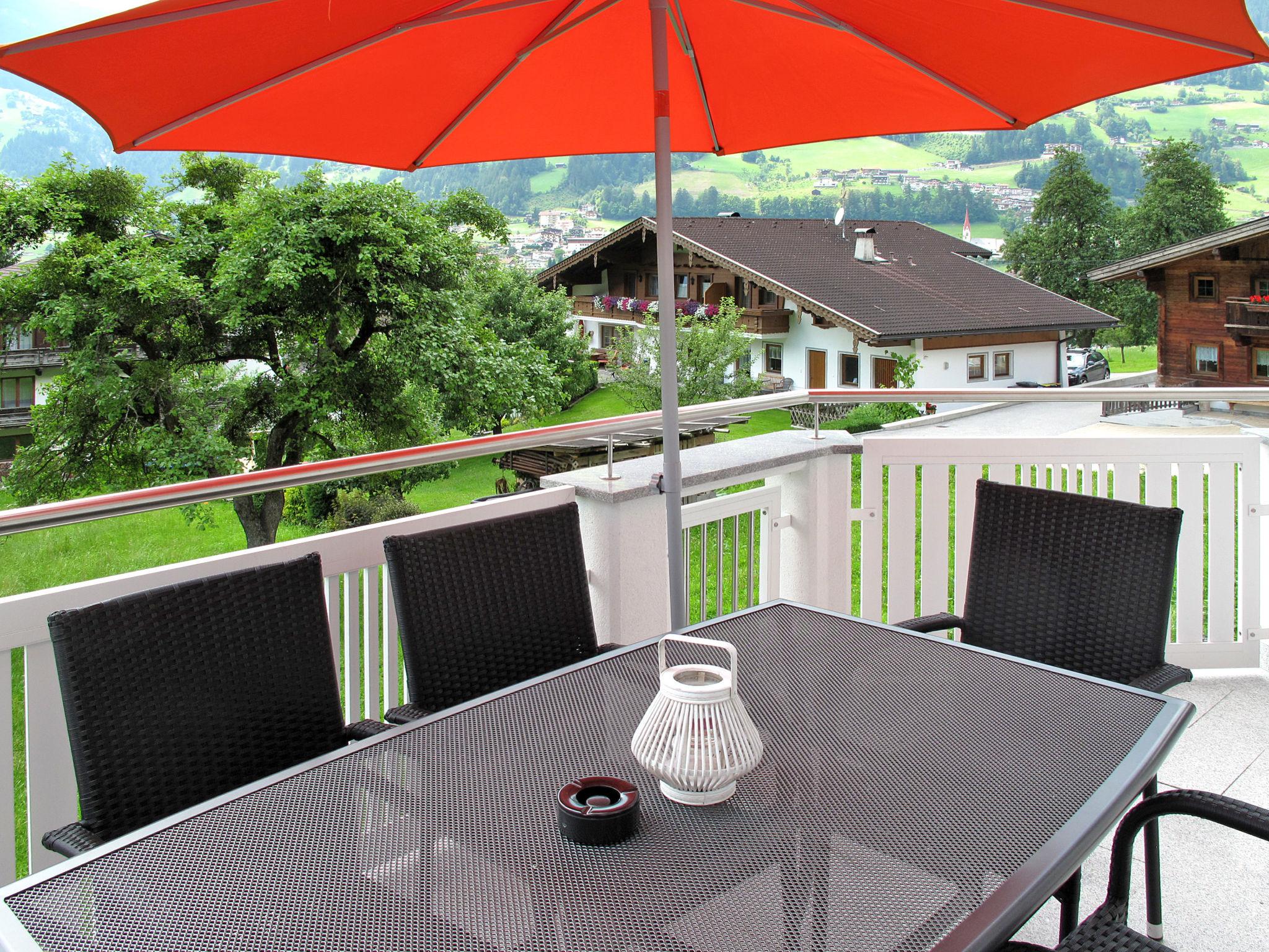 Photo 20 - 4 bedroom House in Ramsau im Zillertal with garden and terrace