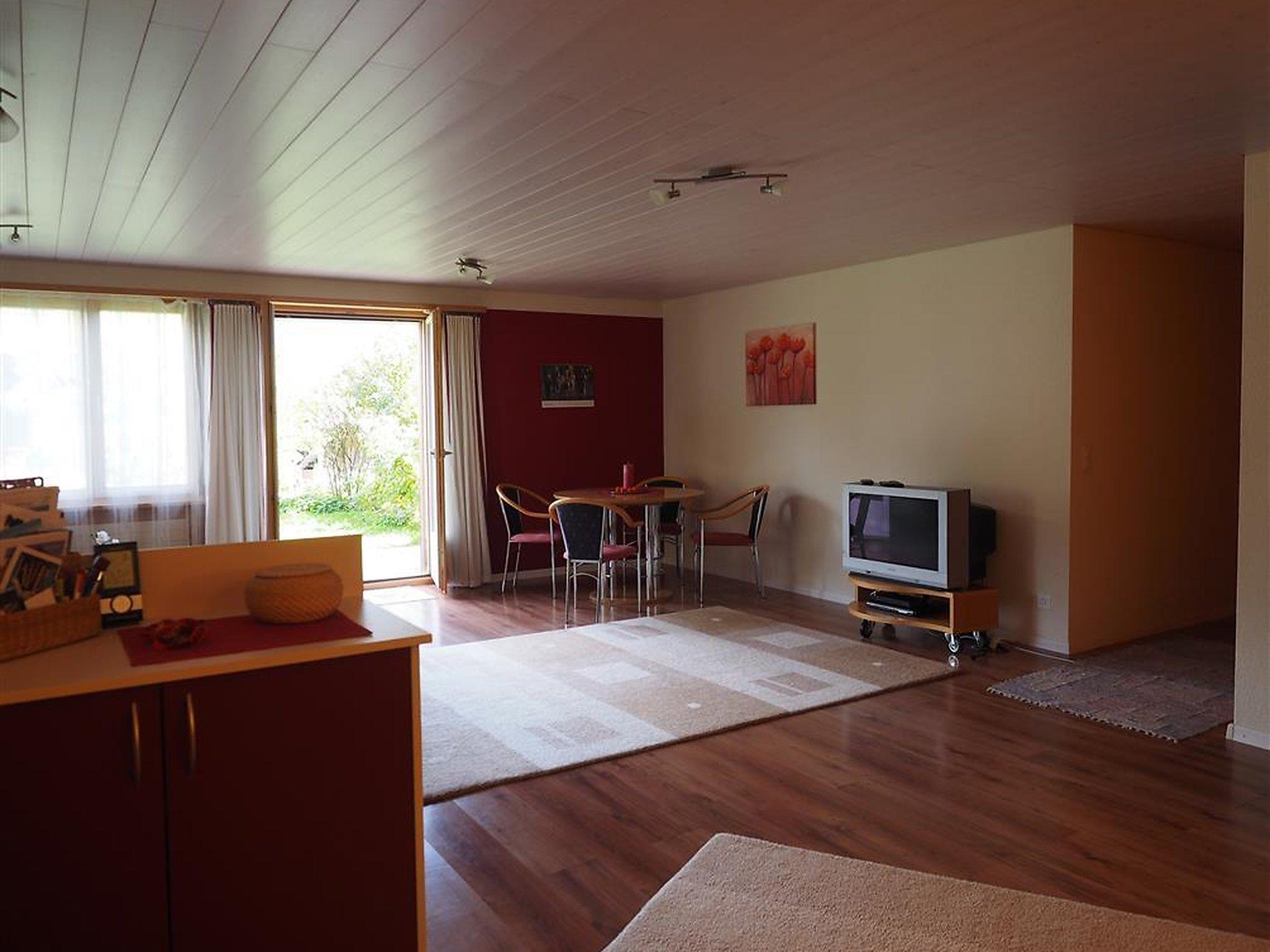 Photo 13 - 2 bedroom Apartment in Zweisimmen