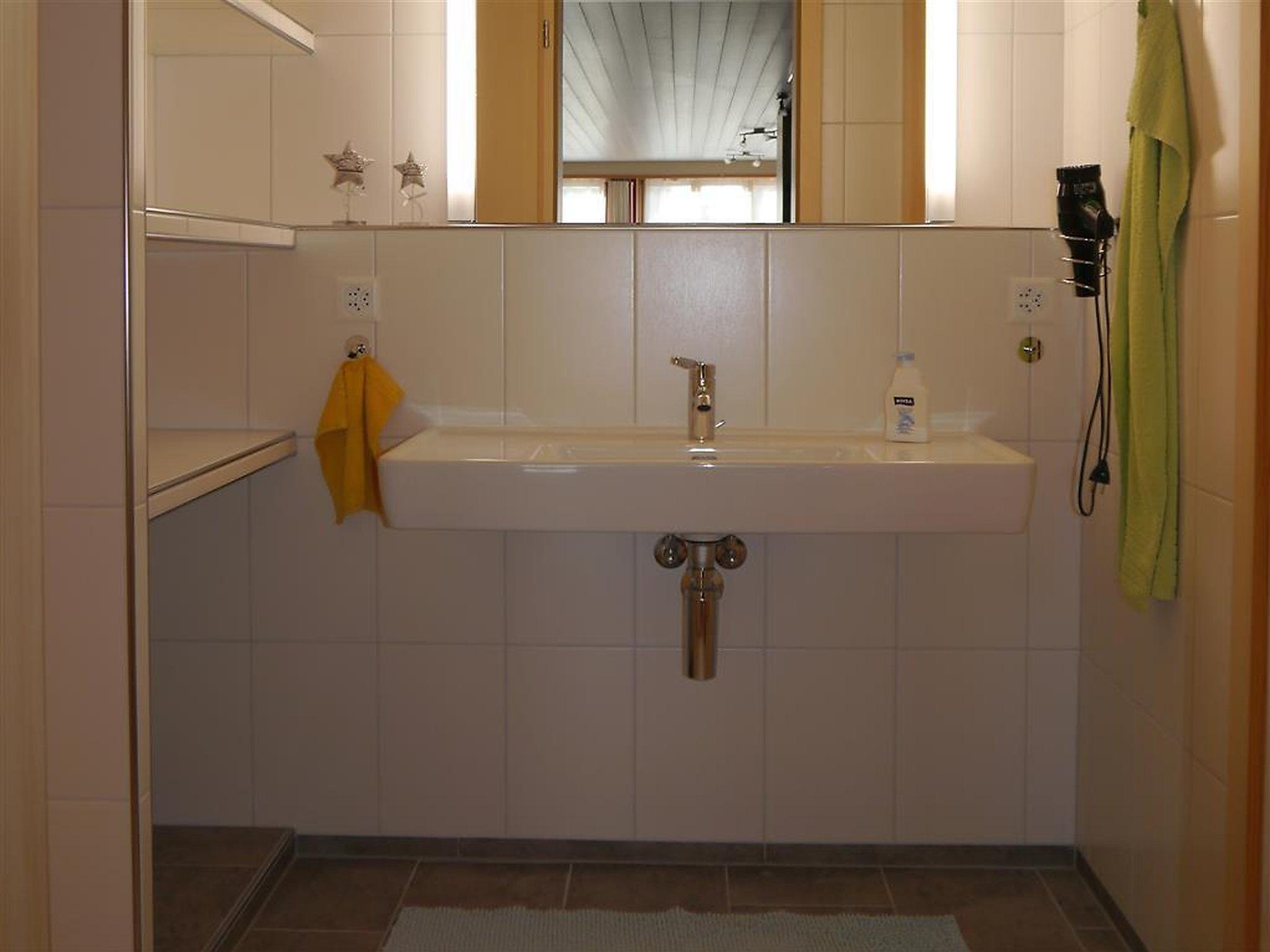 Photo 22 - 2 bedroom Apartment in Zweisimmen