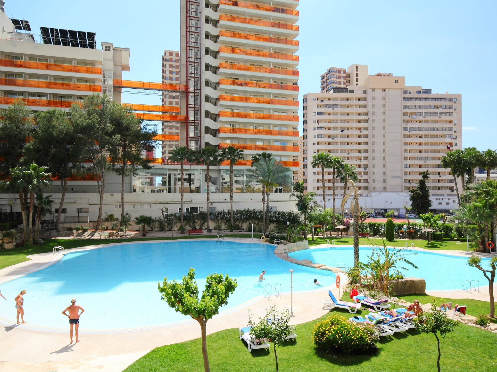 Foto 12 - Apartamento de 2 quartos em Benidorm com piscina e jardim