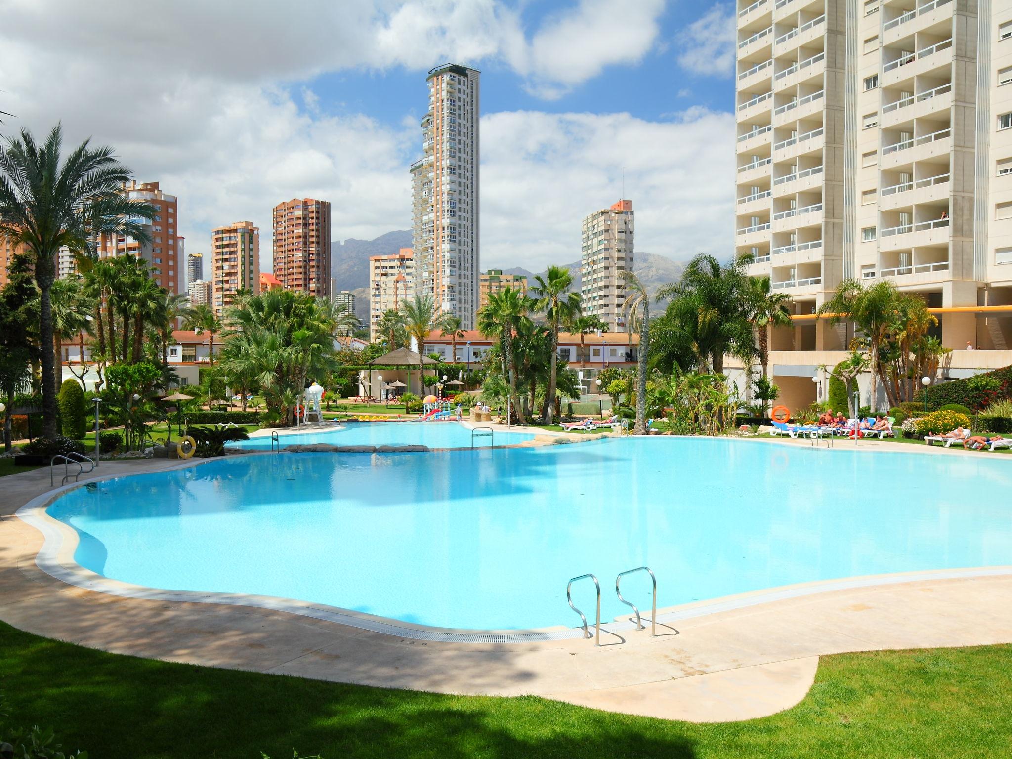 Foto 14 - Apartamento de 2 habitaciones en Benidorm con piscina y jardín