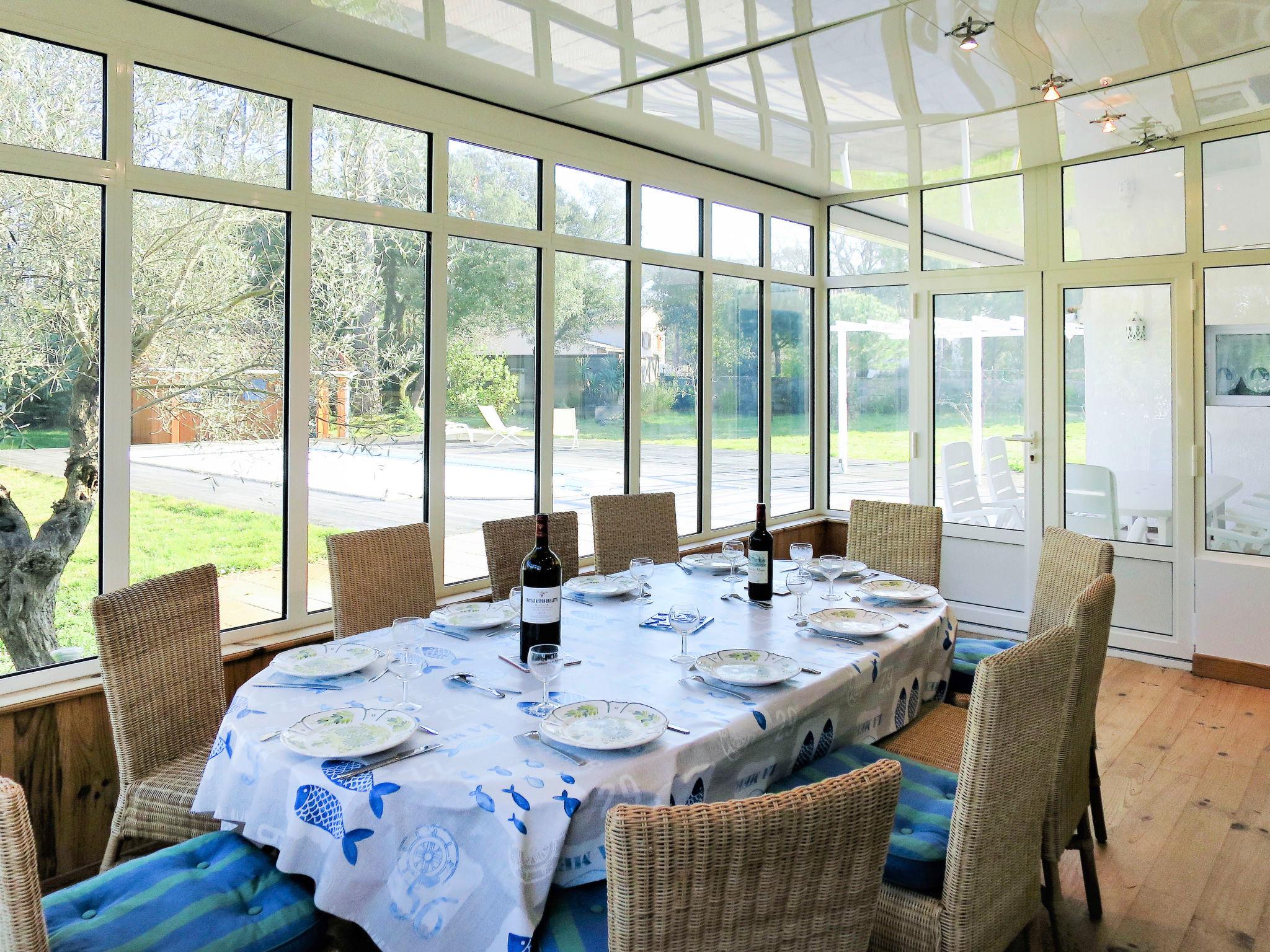 Photo 3 - Maison de 4 chambres à Soulac-sur-Mer avec piscine privée et vues à la mer