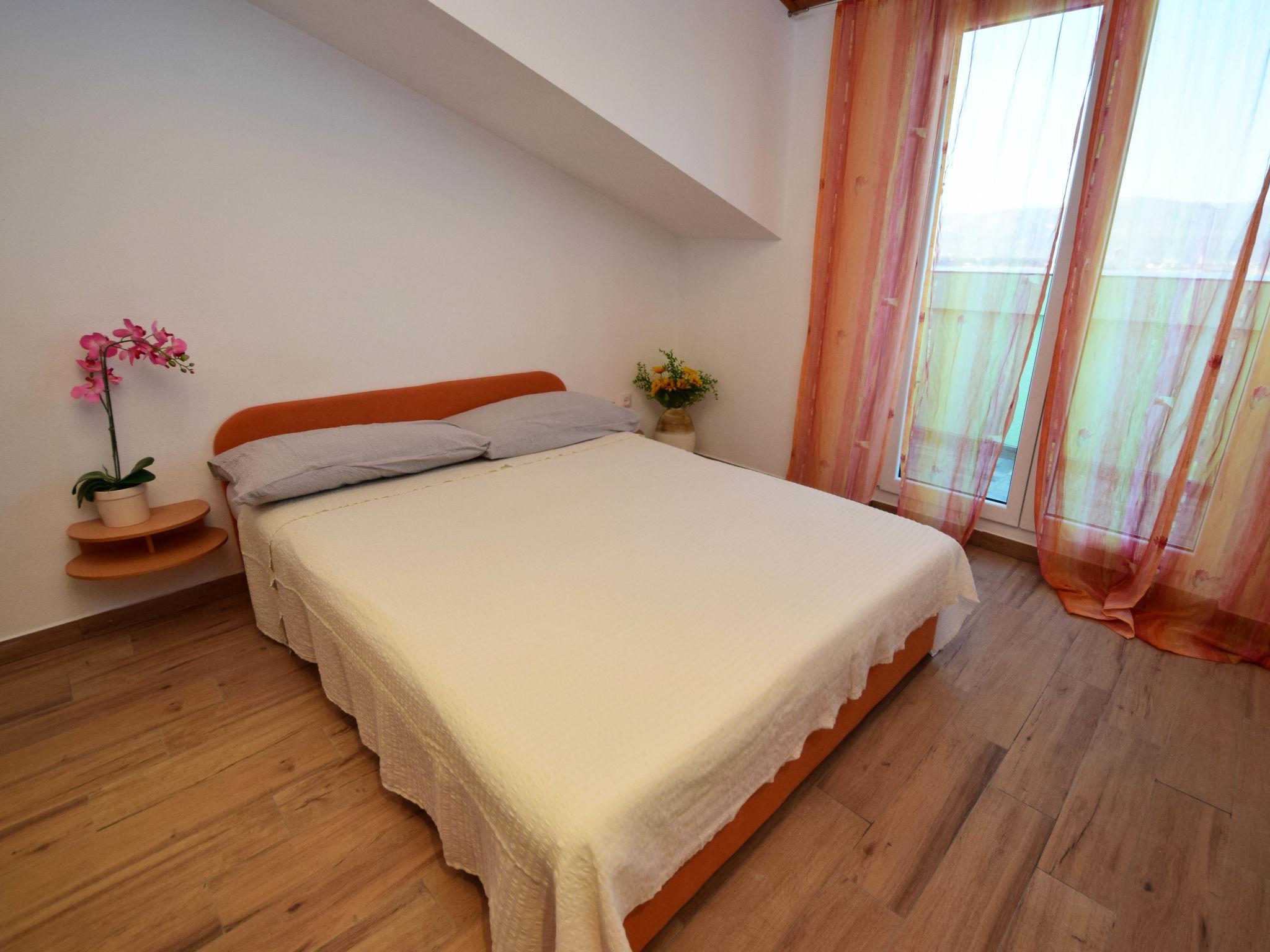 Foto 7 - Apartamento en Trogir