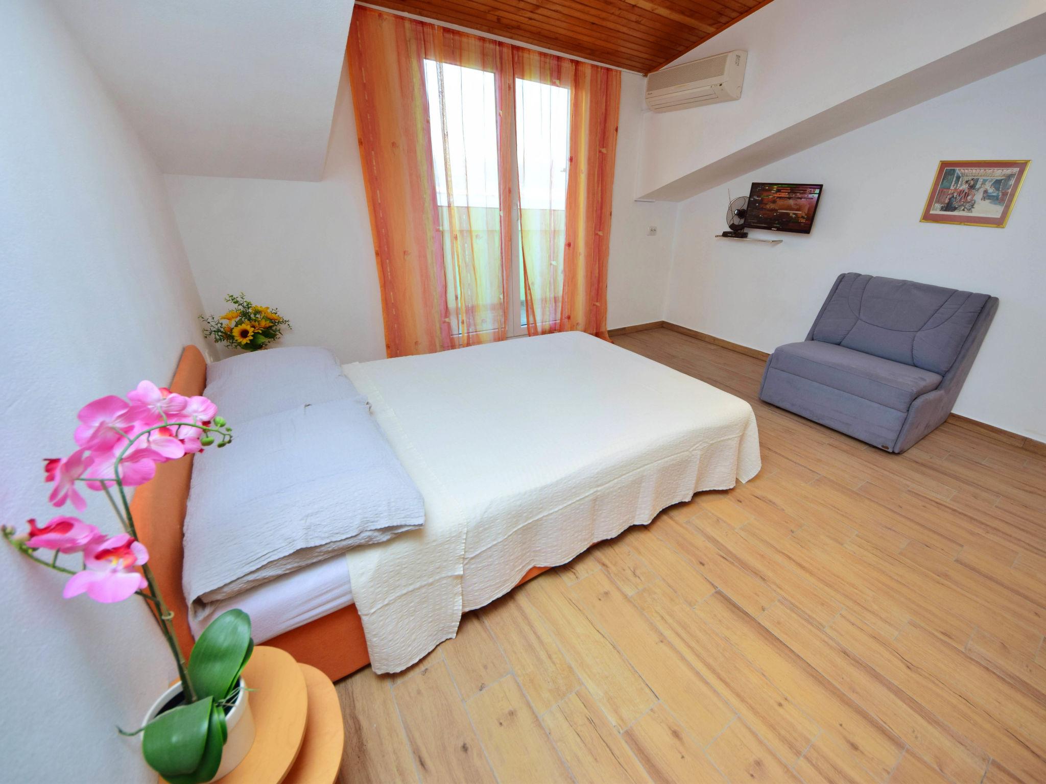 Foto 5 - Apartamento en Trogir
