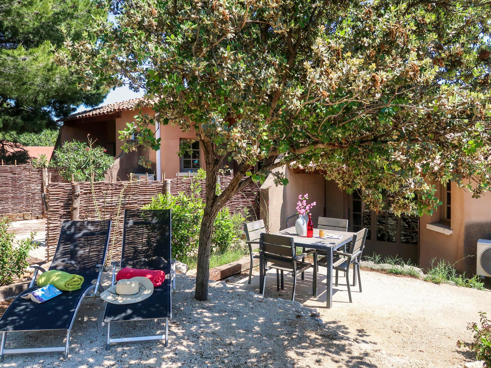 Photo 13 - Maison de 2 chambres à Paradou avec piscine et jardin