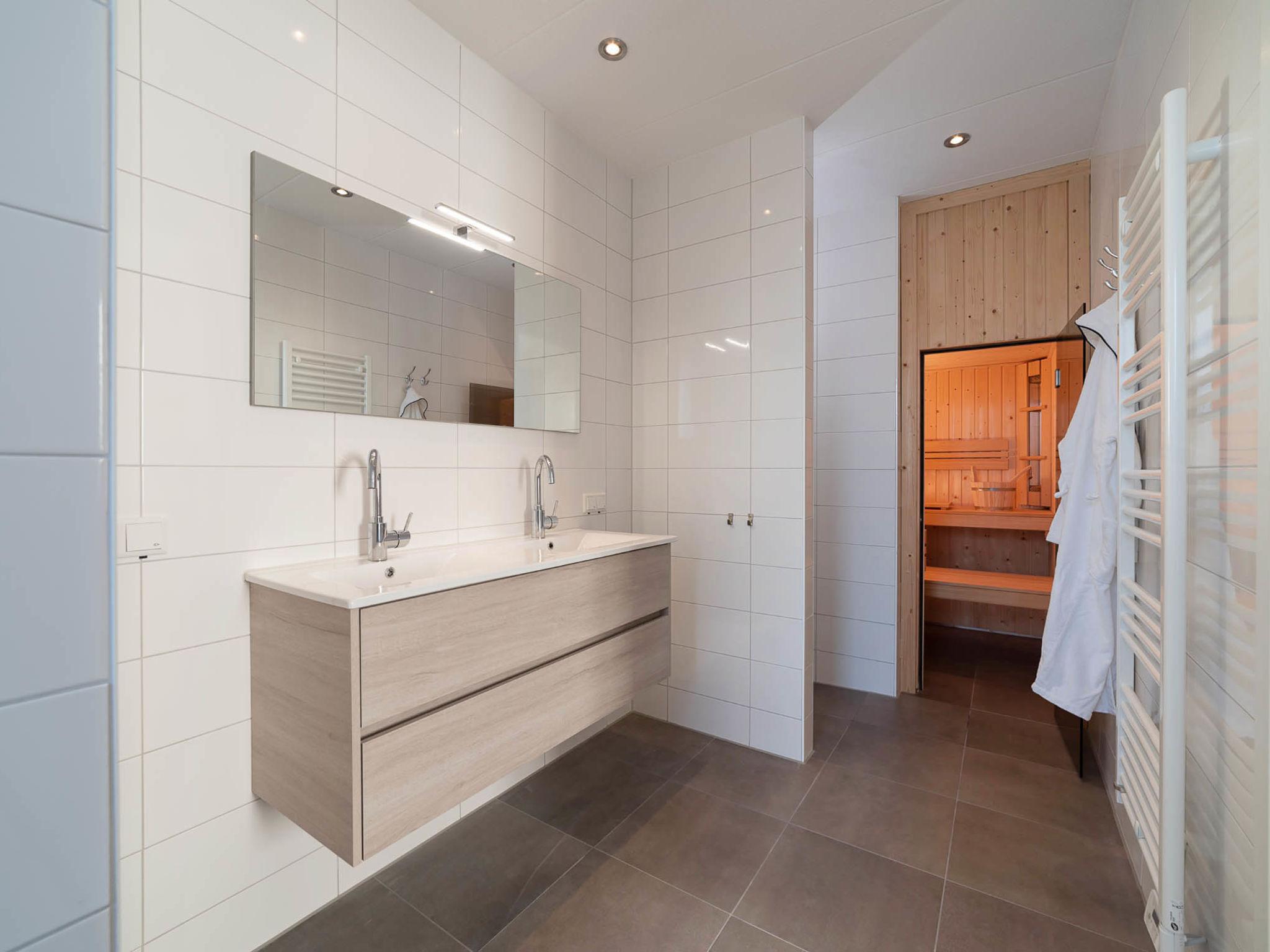 Foto 10 - Apartamento de 2 quartos em Colijnsplaat com sauna e banheira de hidromassagem