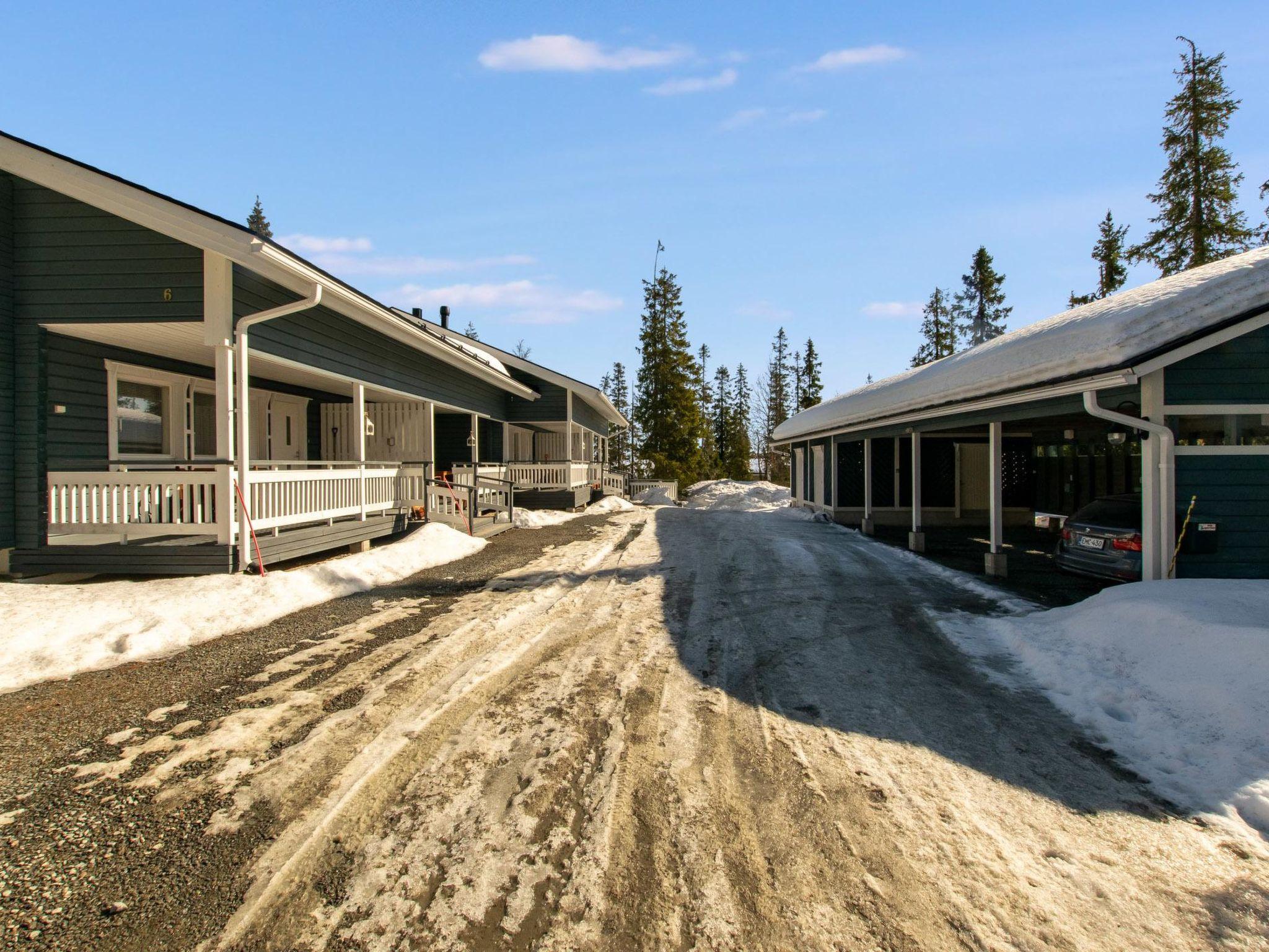 Foto 20 - Casa de 1 habitación en Kuusamo con sauna y vistas a la montaña