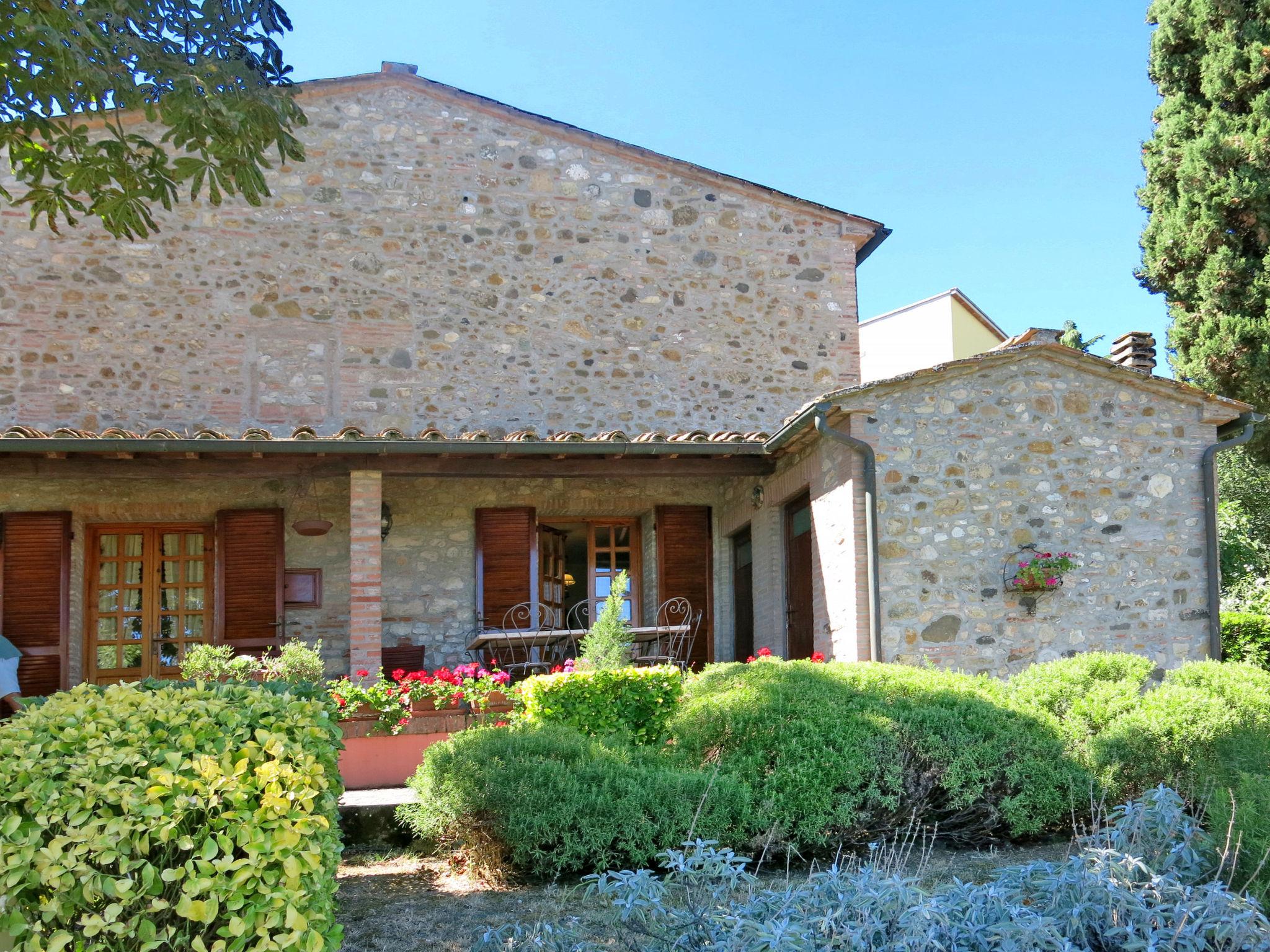 Foto 16 - Casa de 3 quartos em Lajatico com piscina e jardim