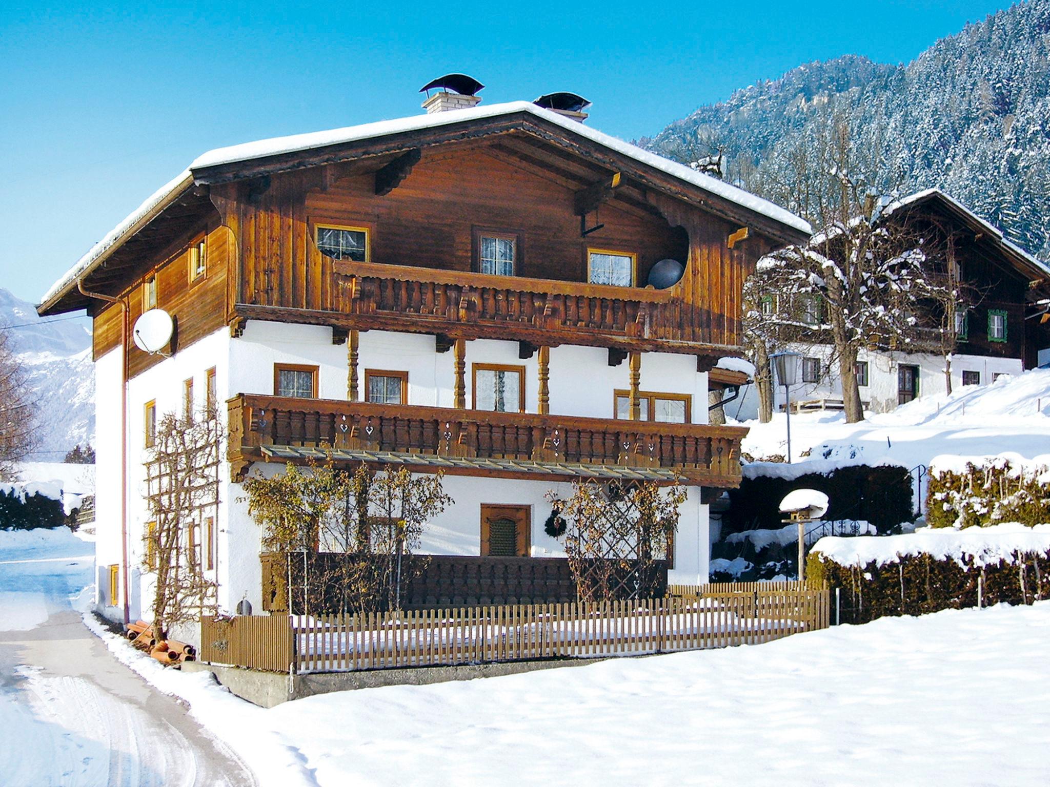 Photo 33 - Appartement de 4 chambres à Bruck am Ziller avec terrasse et vues sur la montagne