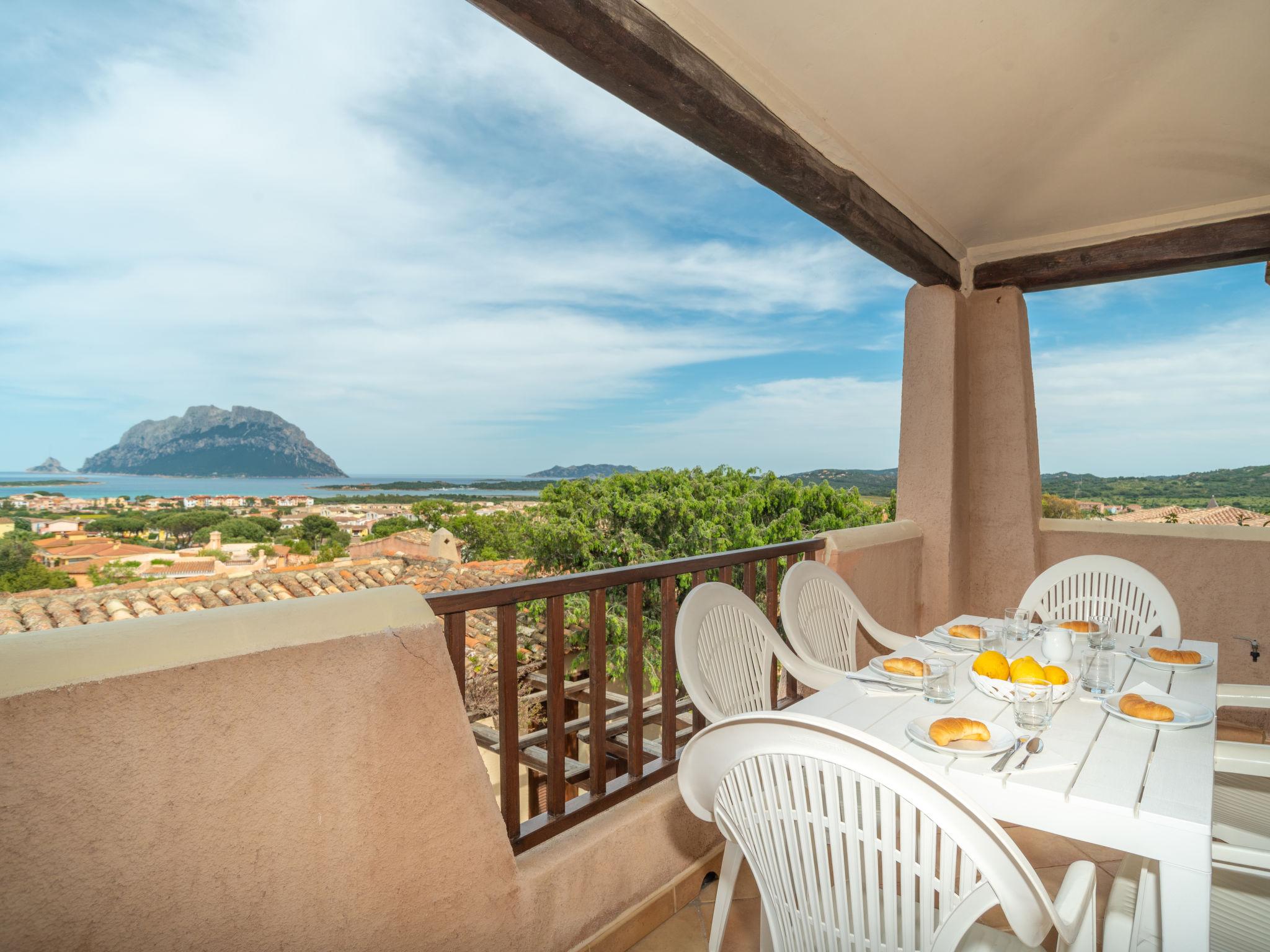 Foto 4 - Casa de 2 habitaciones en Loiri Porto San Paolo con piscina y vistas al mar