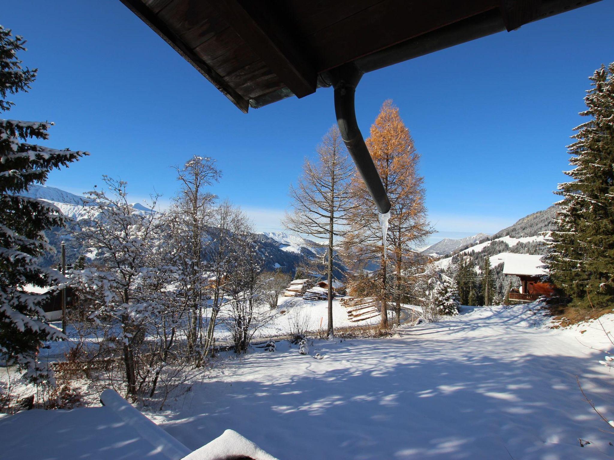 Foto 10 - Apartamento de 4 habitaciones en Lenk con sauna y vistas a la montaña