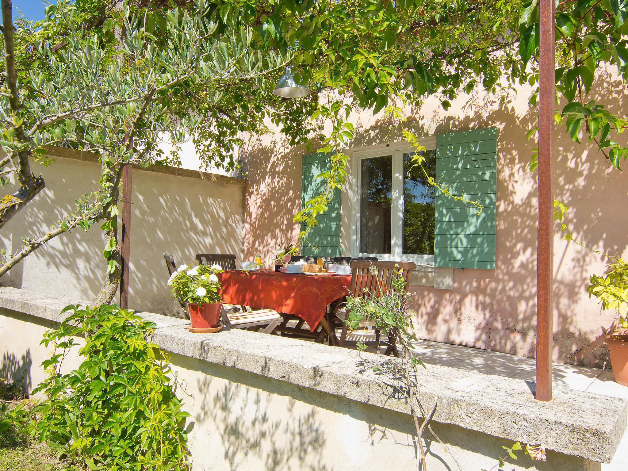 Photo 24 - Maison de 3 chambres à Lagnes avec piscine et jardin