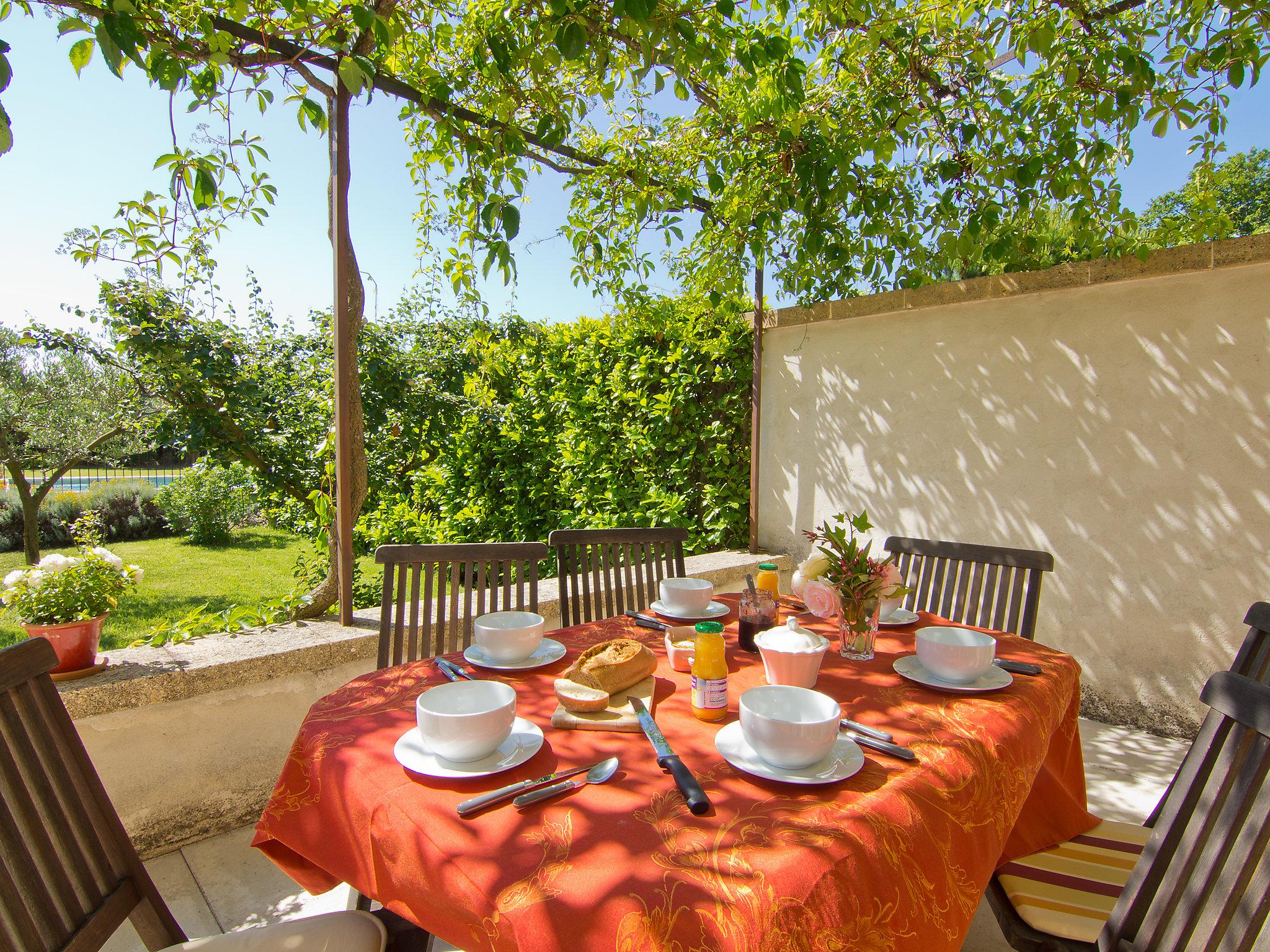 Photo 23 - Maison de 3 chambres à Lagnes avec piscine et jardin