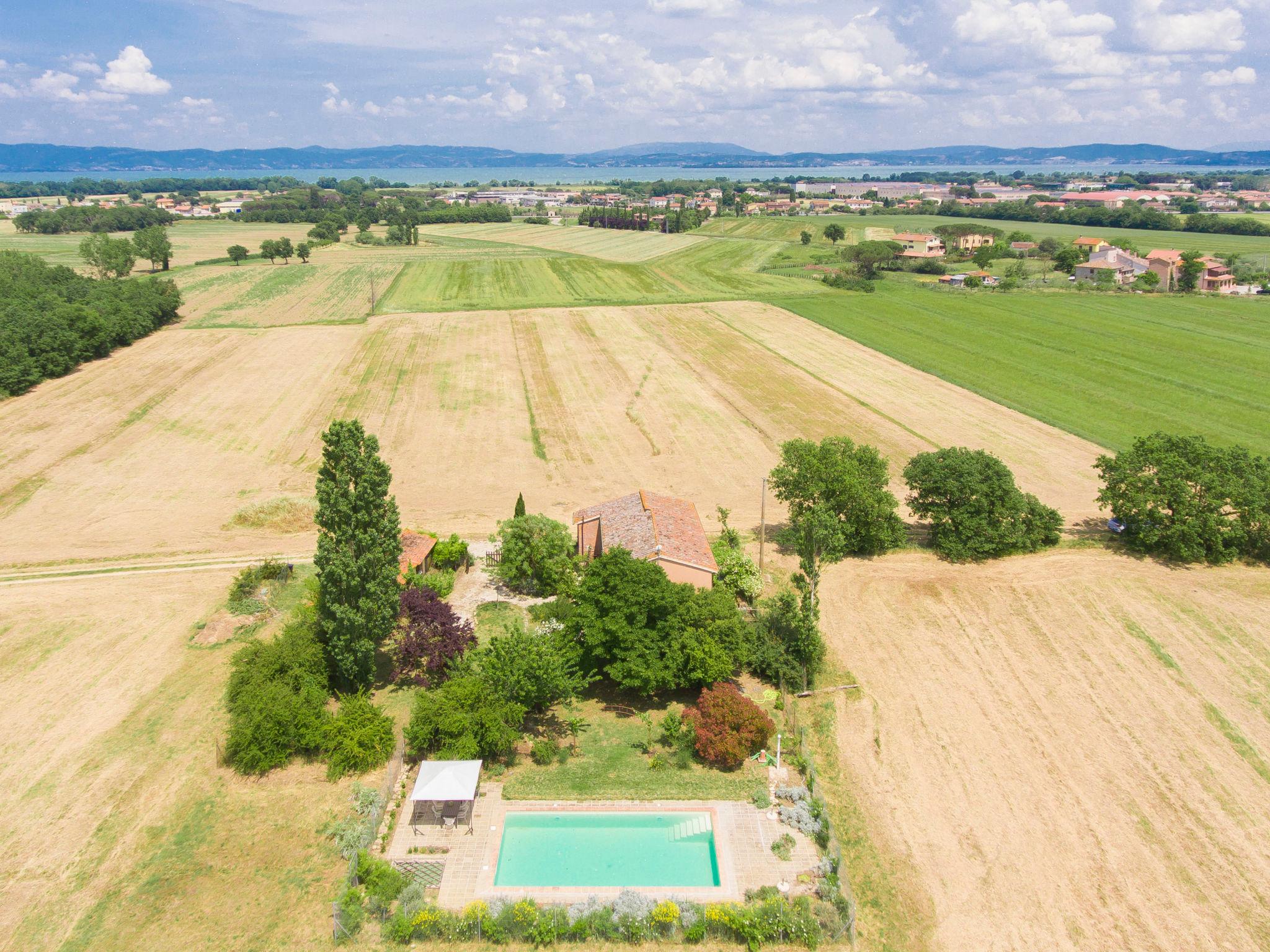 Foto 3 - Haus mit 3 Schlafzimmern in Castiglione del Lago mit privater pool und blick auf die berge