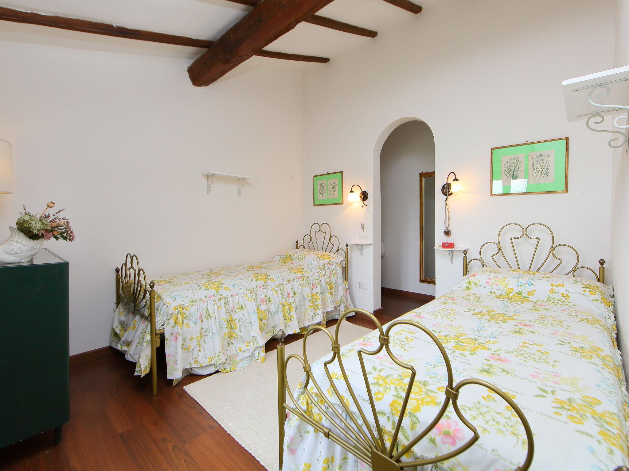 Photo 18 - 3 bedroom House in Castiglione del Lago with private pool and mountain view