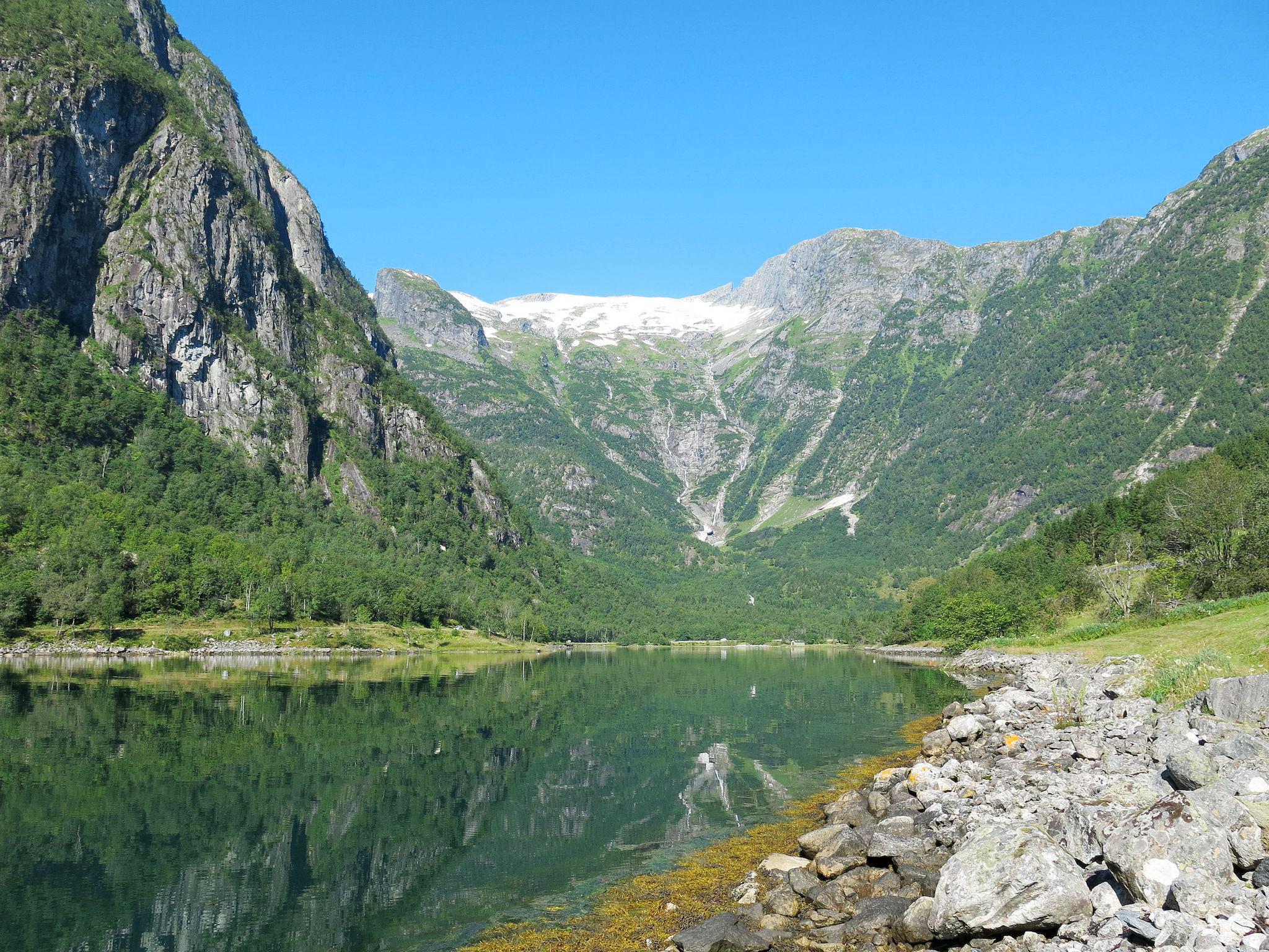 Foto 30 - Casa de 1 quarto em Balestrand com jardim e terraço