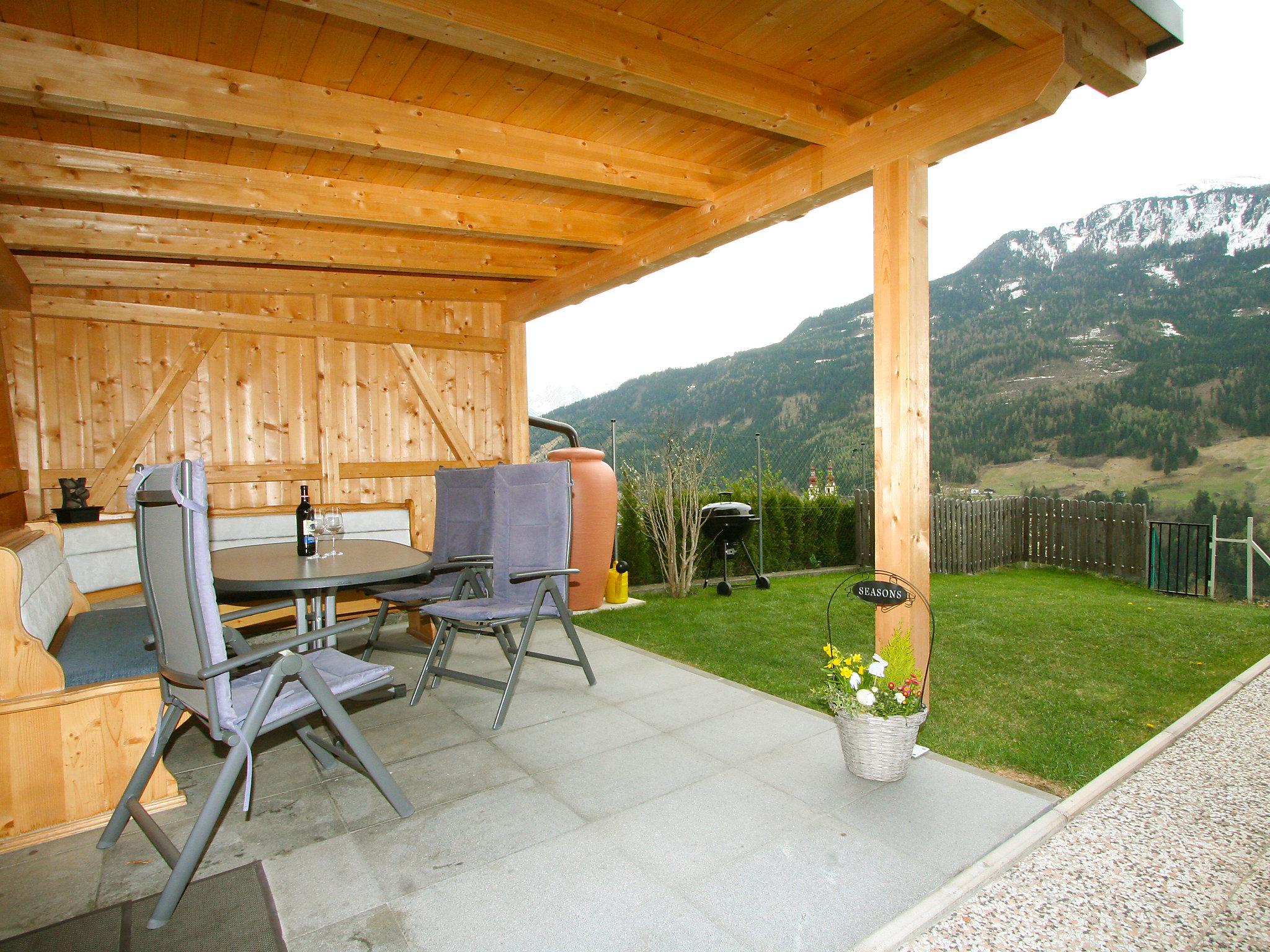 Photo 5 - 2 bedroom Apartment in Fließ with garden and mountain view