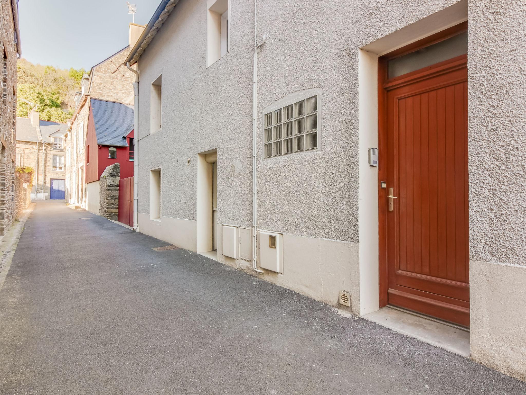 Photo 16 - Maison de 1 chambre à Cancale avec vues à la mer