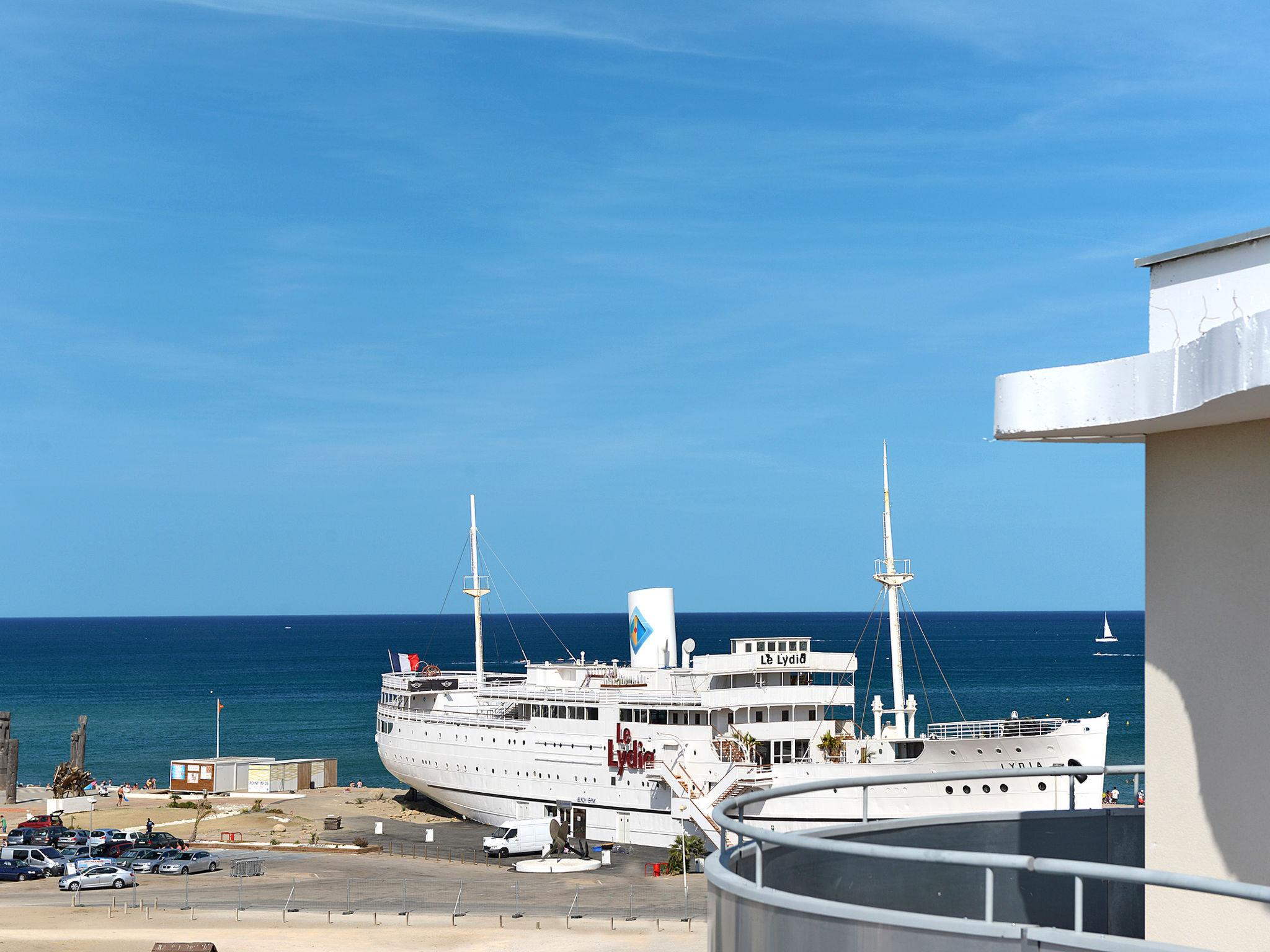 Photo 2 - 2 bedroom Apartment in Le Barcarès with swimming pool and sea view