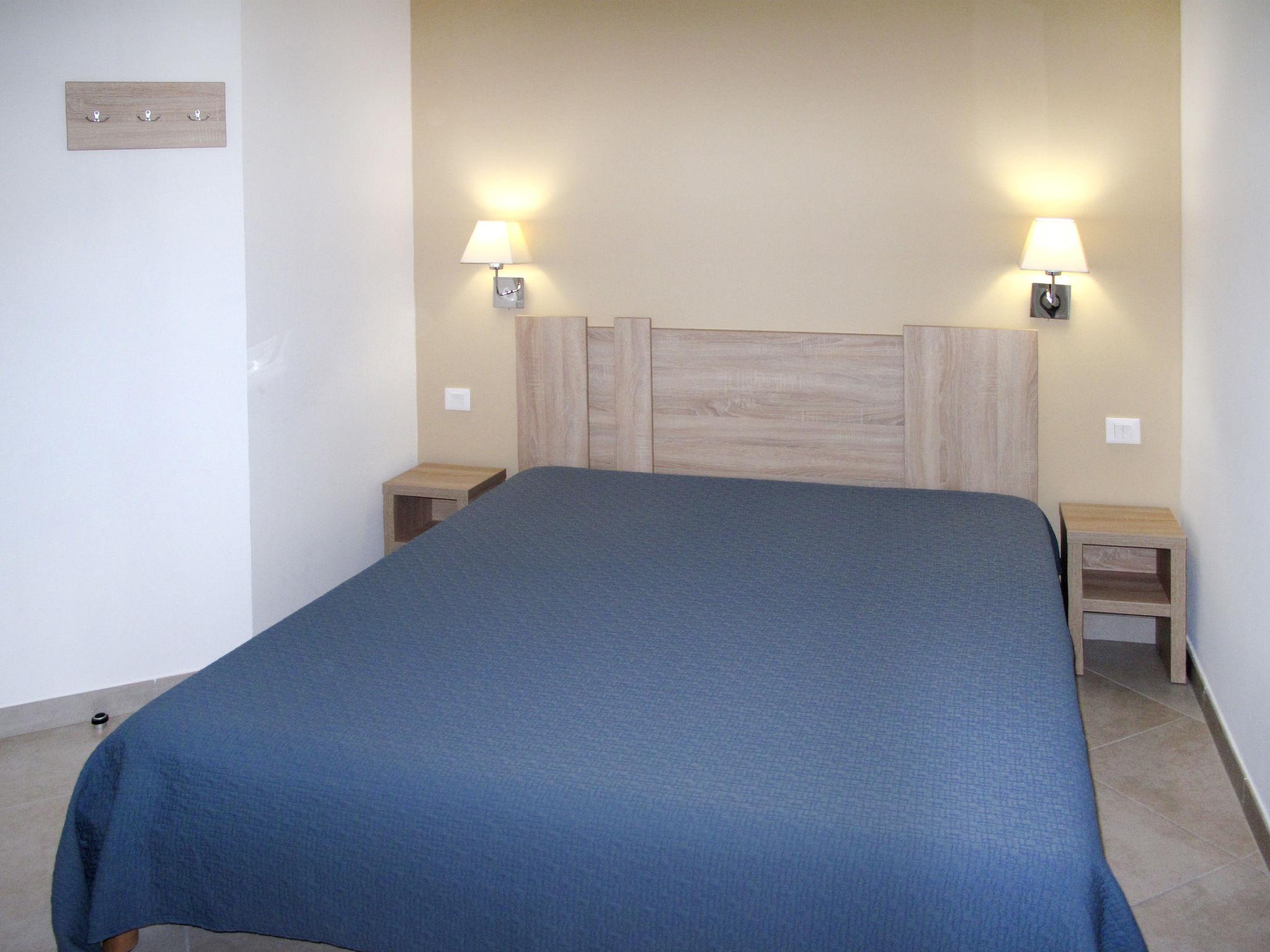 Foto 9 - Appartamento con 2 camere da letto a Le Barcarès con piscina e vista mare