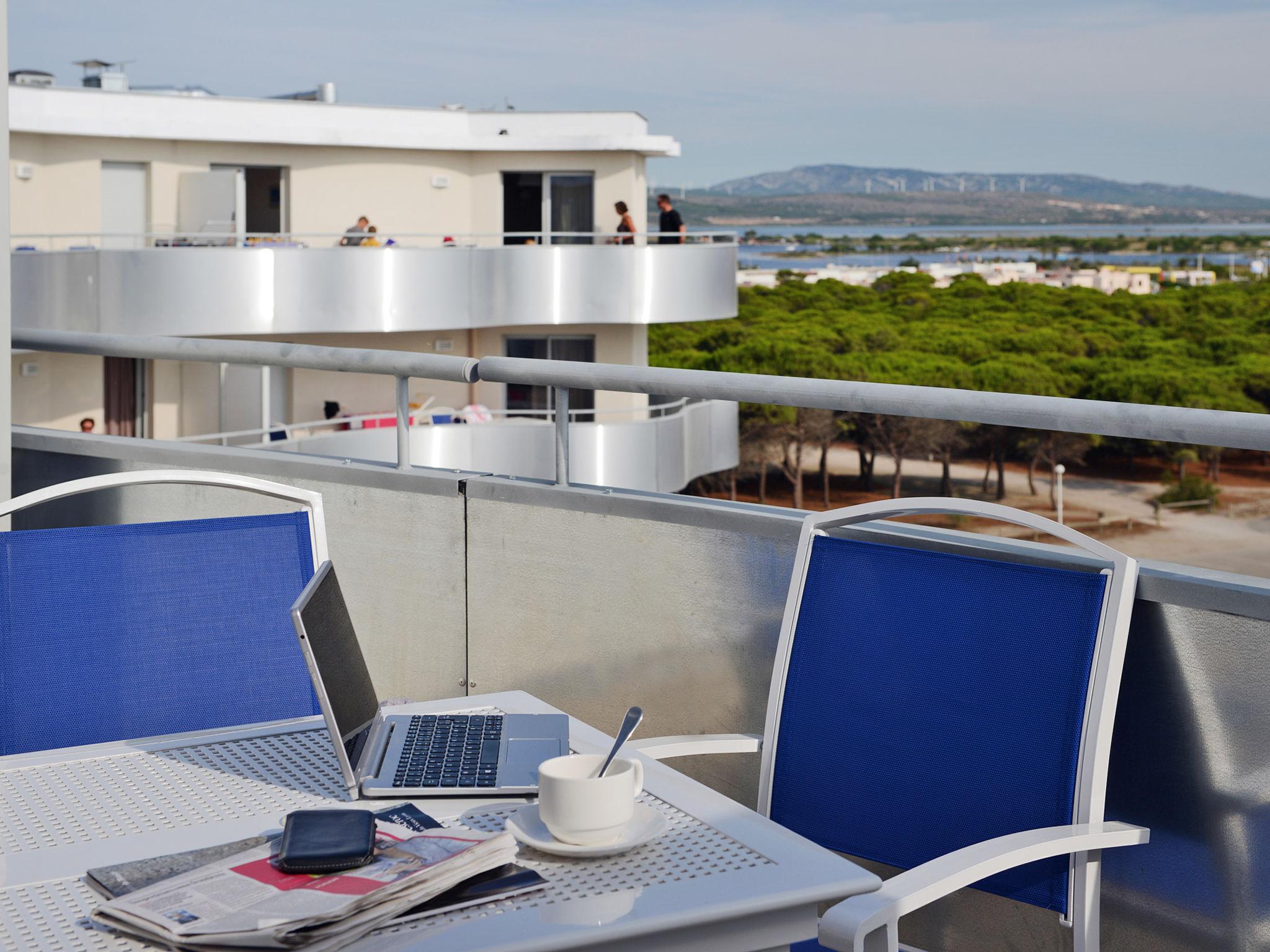 Foto 3 - Appartamento con 2 camere da letto a Le Barcarès con piscina e terrazza