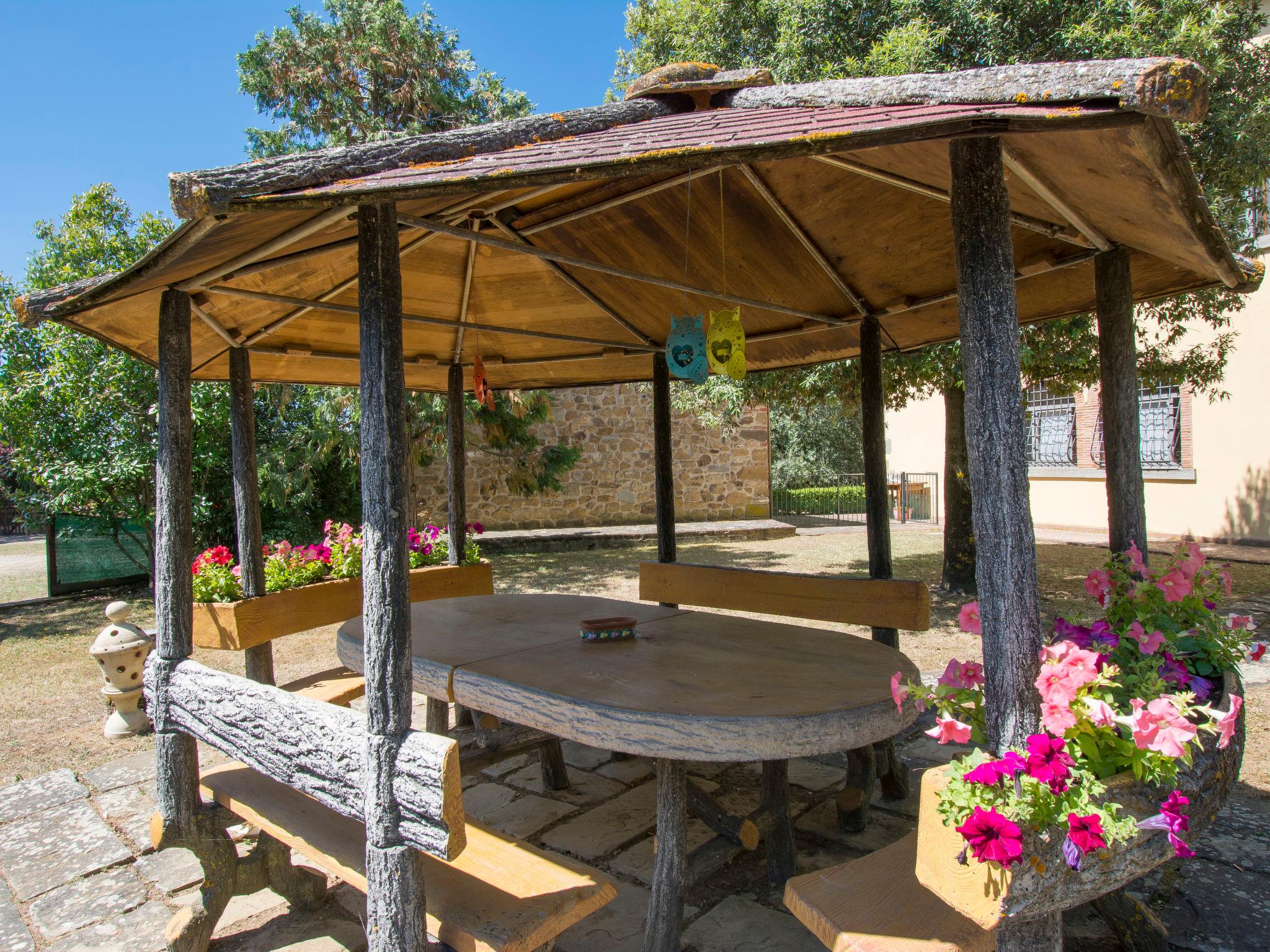 Photo 2 - Maison de 3 chambres à Civitella in Val di Chiana avec piscine privée et jardin