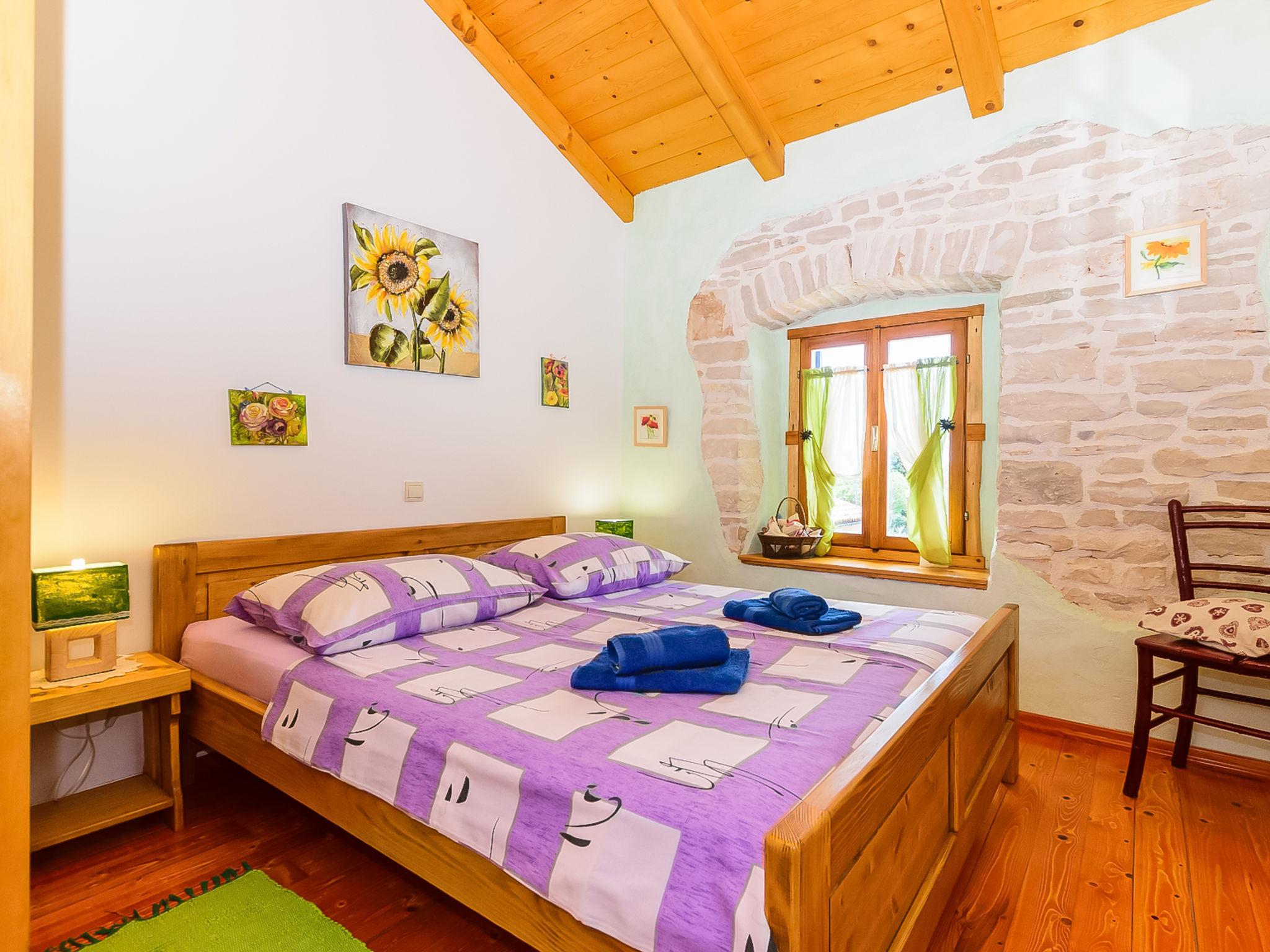 Foto 40 - Casa con 3 camere da letto a Svetvinčenat con piscina privata e vista mare
