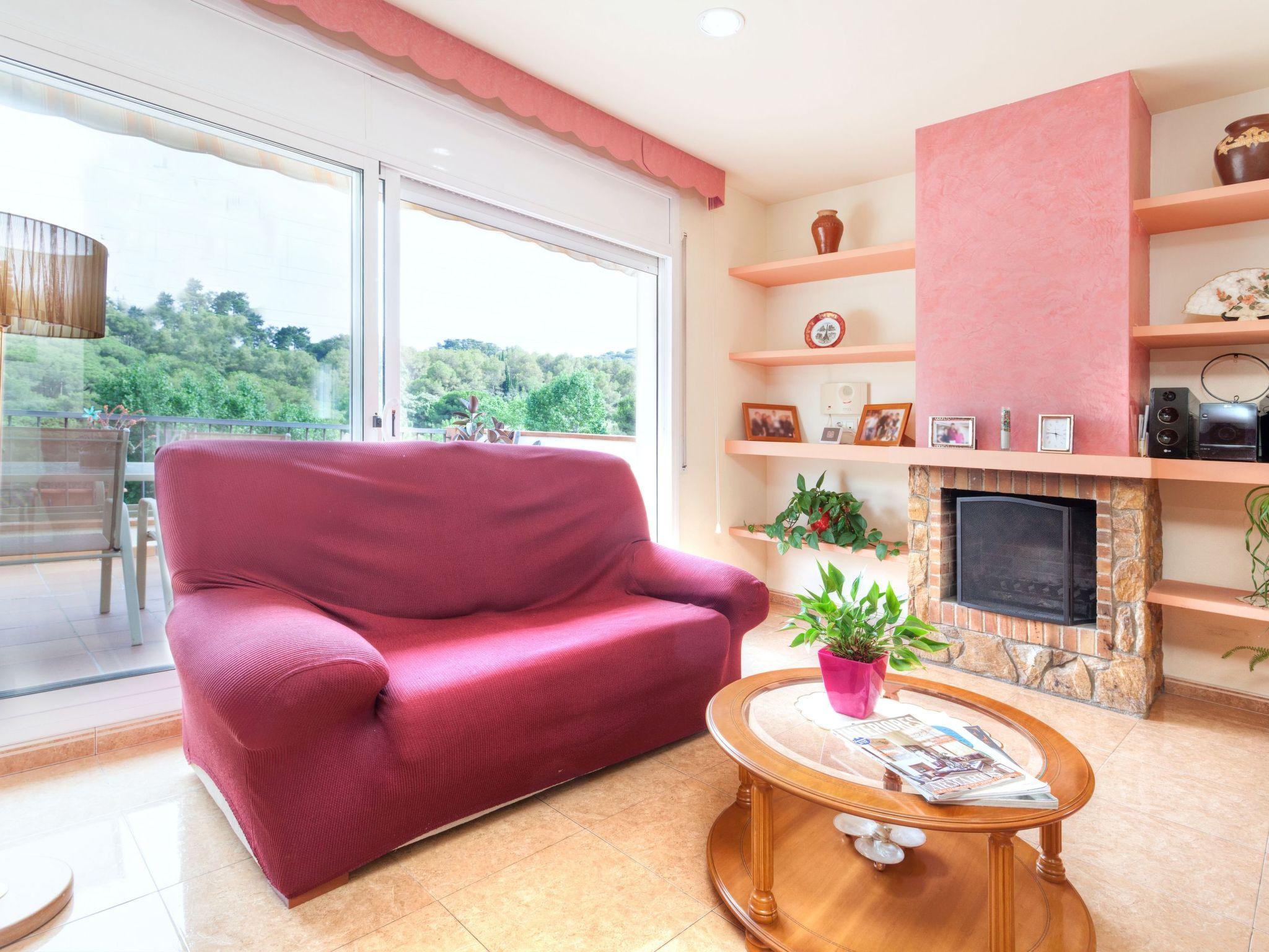 Photo 6 - 4 bedroom House in Lloret de Mar with private pool and sea view