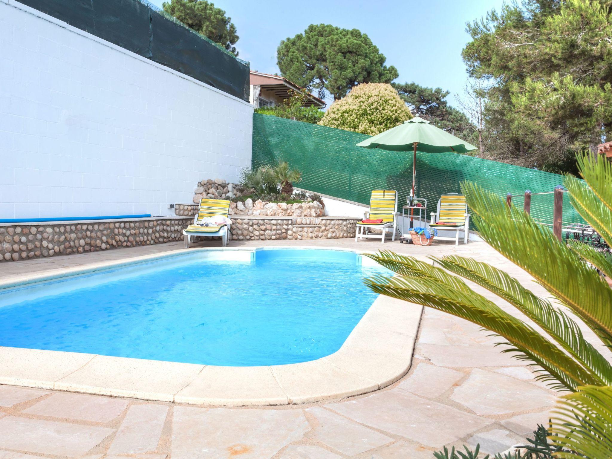 Foto 15 - Casa con 4 camere da letto a Lloret de Mar con piscina privata e vista mare