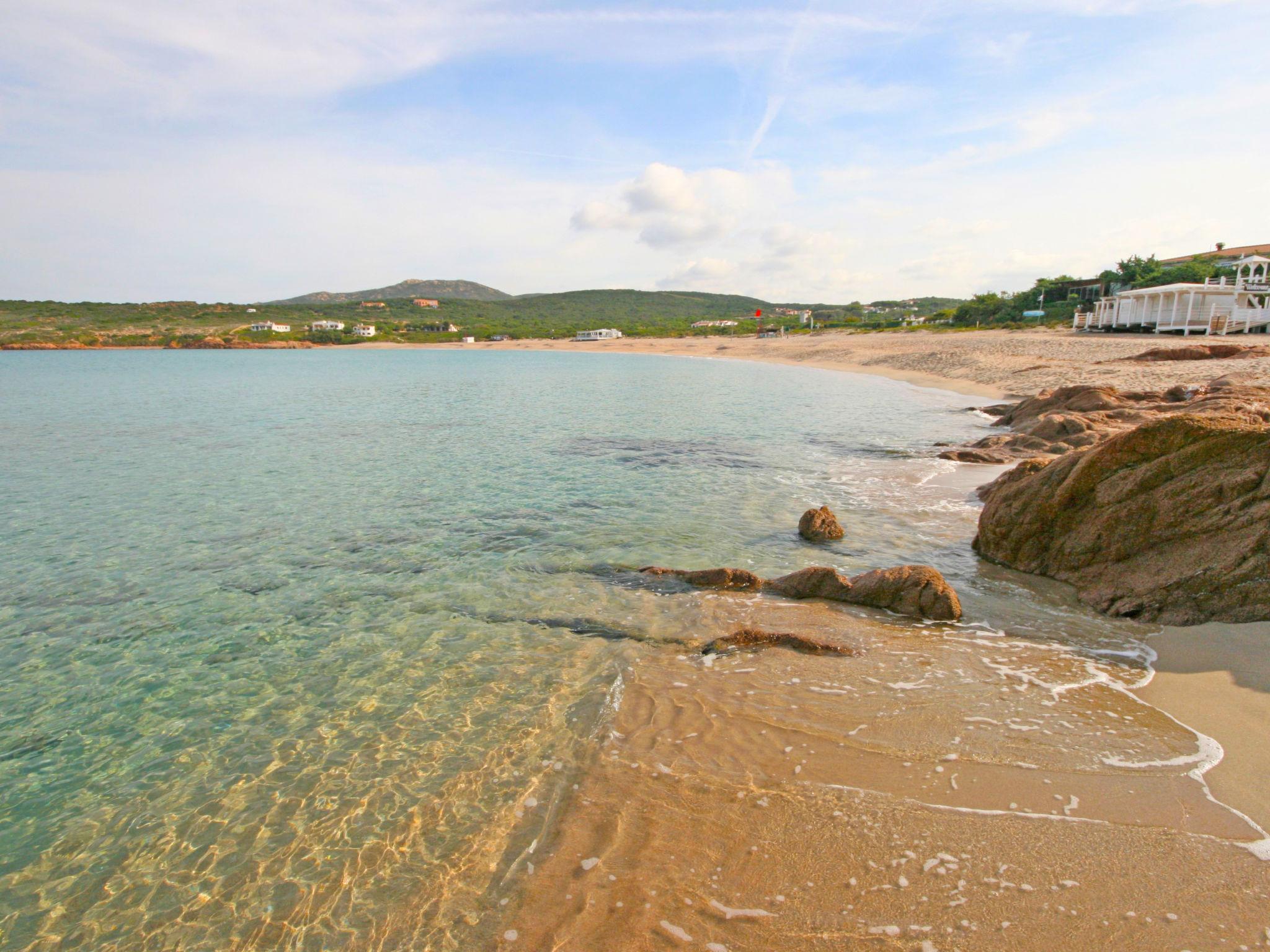 Photo 18 - Appartement en Trinità d'Agultu e Vignola avec jardin et vues à la mer