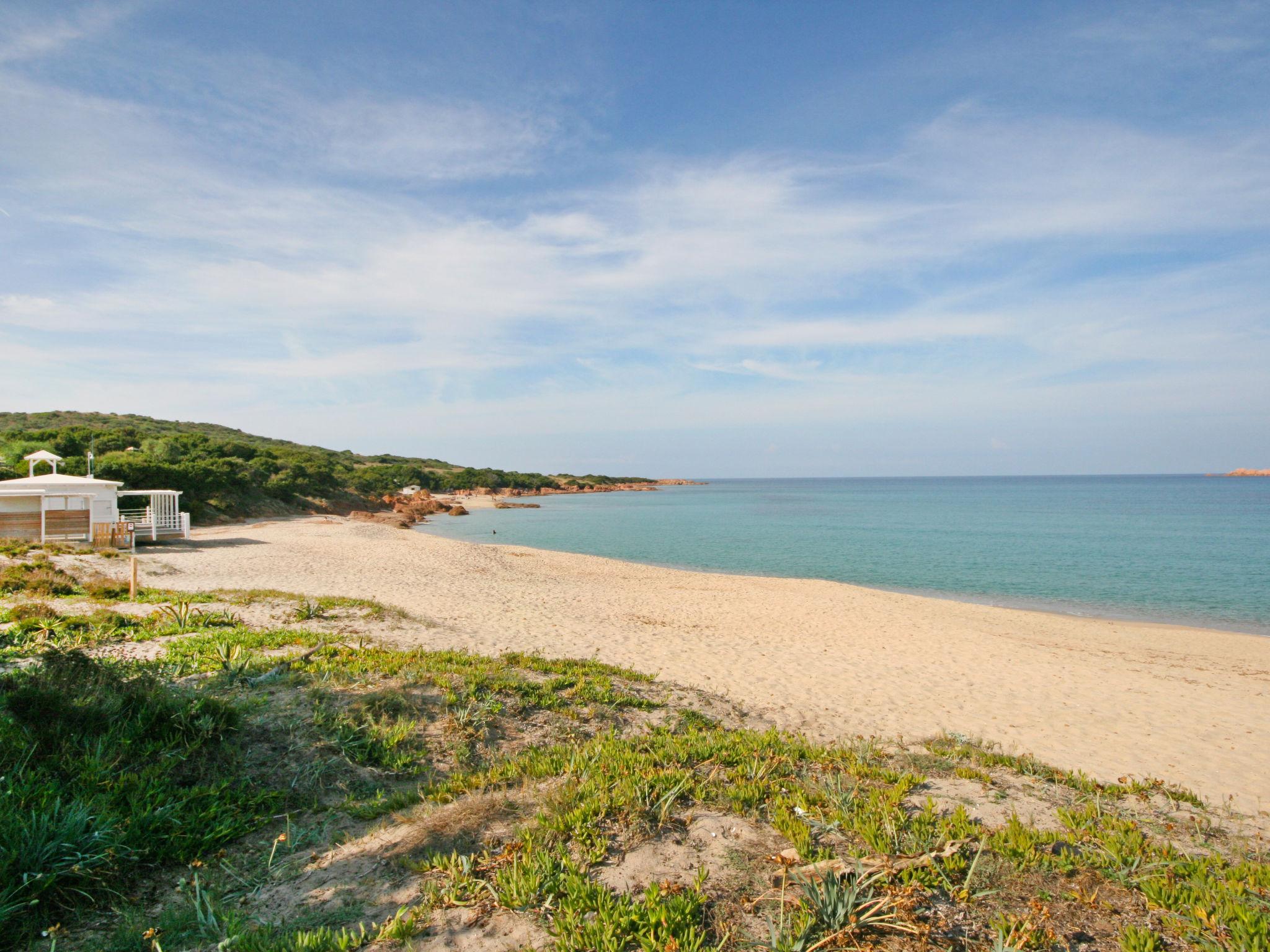 Photo 25 - Appartement de 2 chambres à Trinità d'Agultu e Vignola avec terrasse et vues à la mer