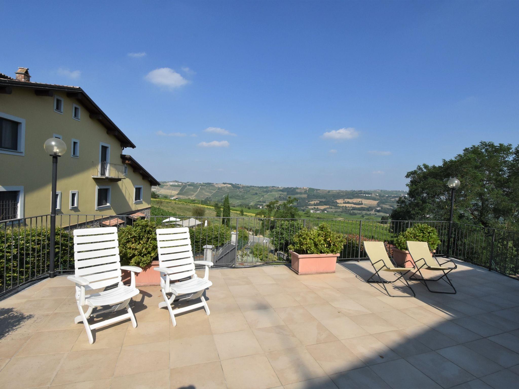 Foto 34 - Casa con 3 camere da letto a Castana con piscina e terrazza