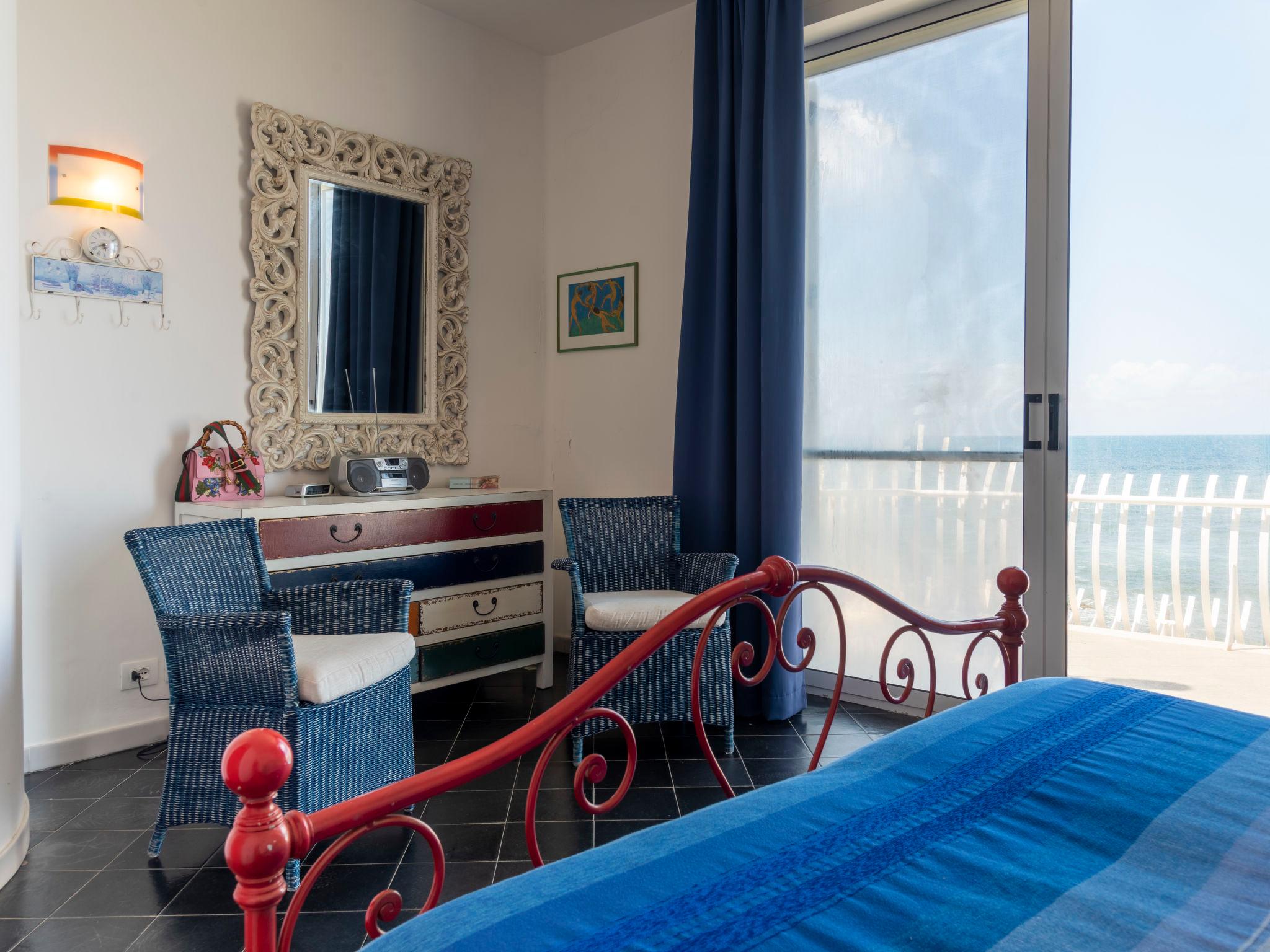 Photo 14 - Maison de 4 chambres à Santa Marinella avec terrasse et vues à la mer