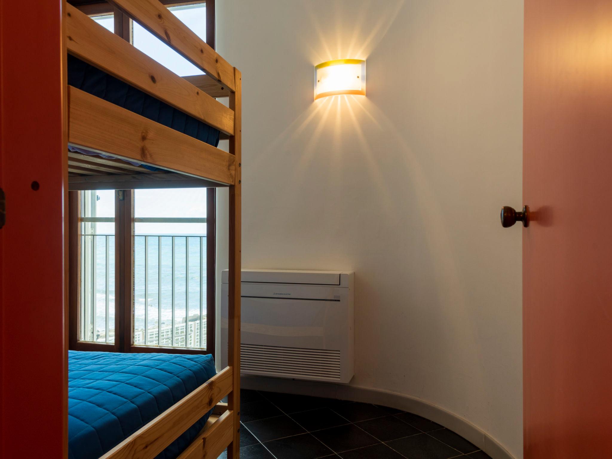 Foto 16 - Casa con 4 camere da letto a Santa Marinella con terrazza e vista mare