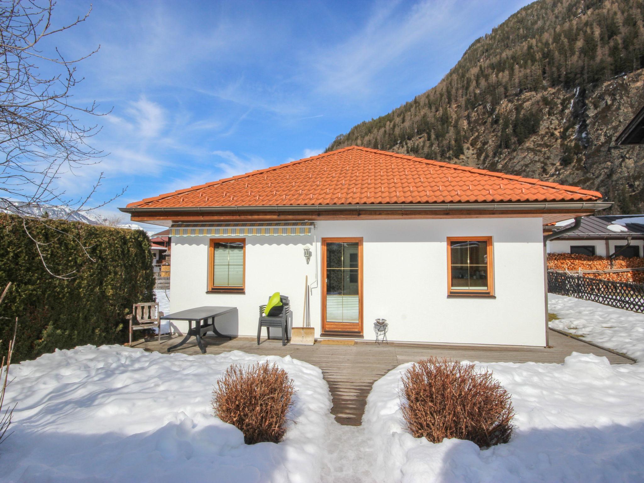 Foto 16 - Casa de 2 habitaciones en Längenfeld con jardín y vistas a la montaña