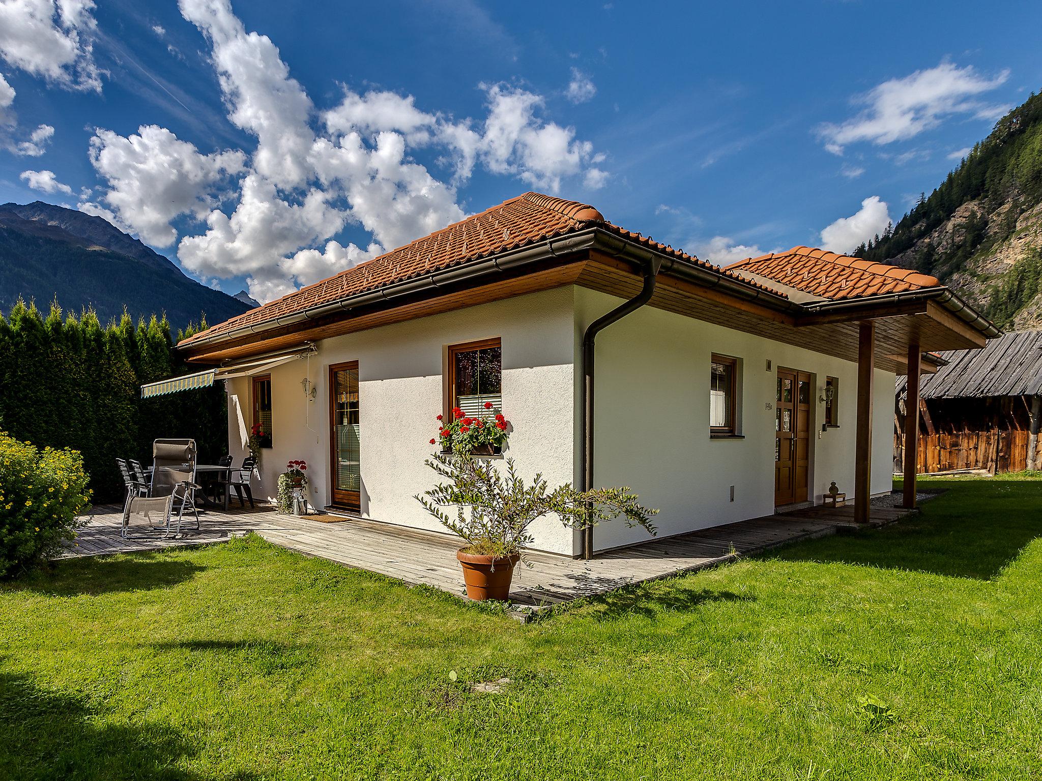 Photo 1 - Maison de 2 chambres à Längenfeld avec jardin et vues sur la montagne