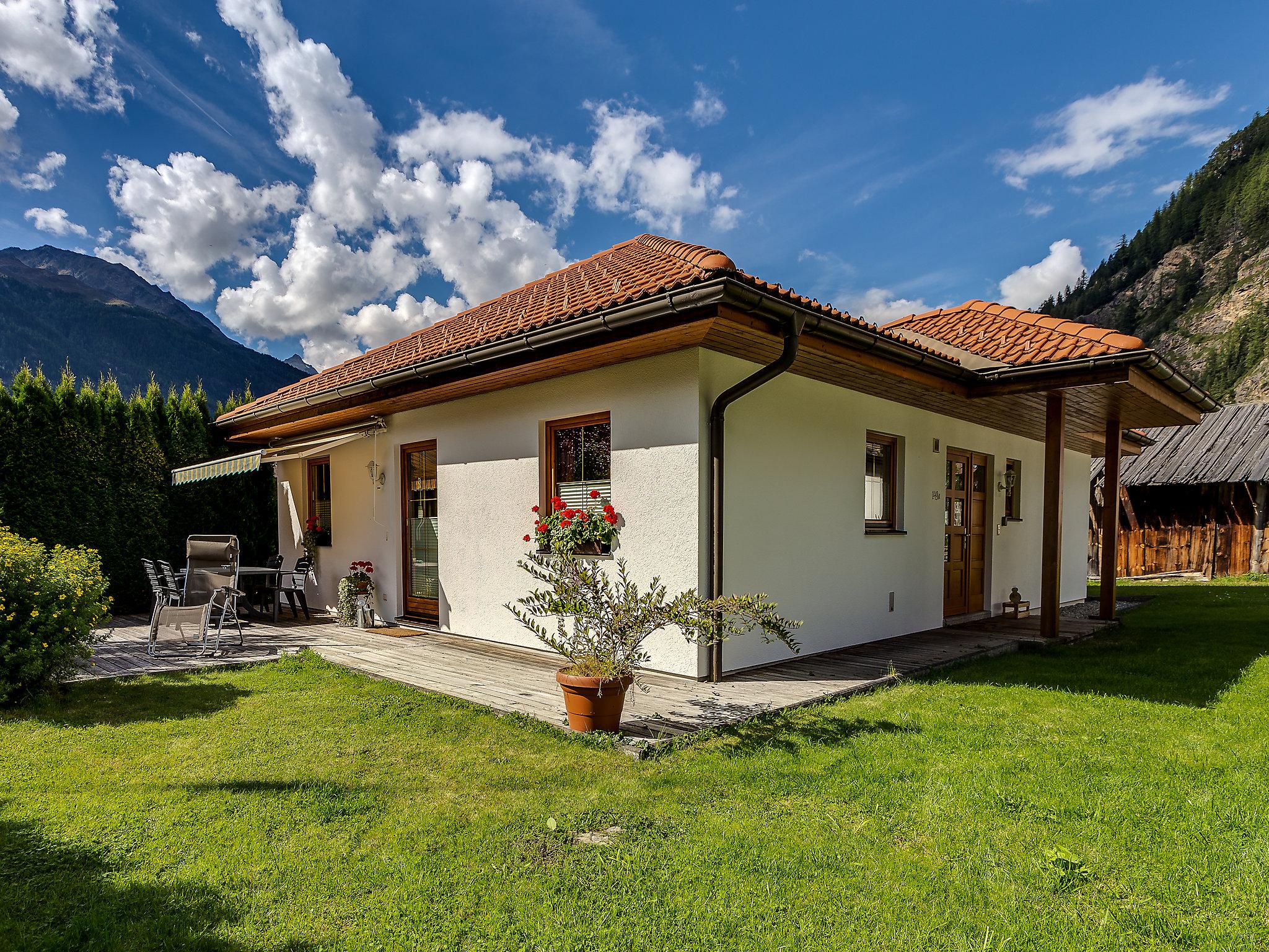 Foto 1 - Casa con 2 camere da letto a Längenfeld con giardino e vista sulle montagne