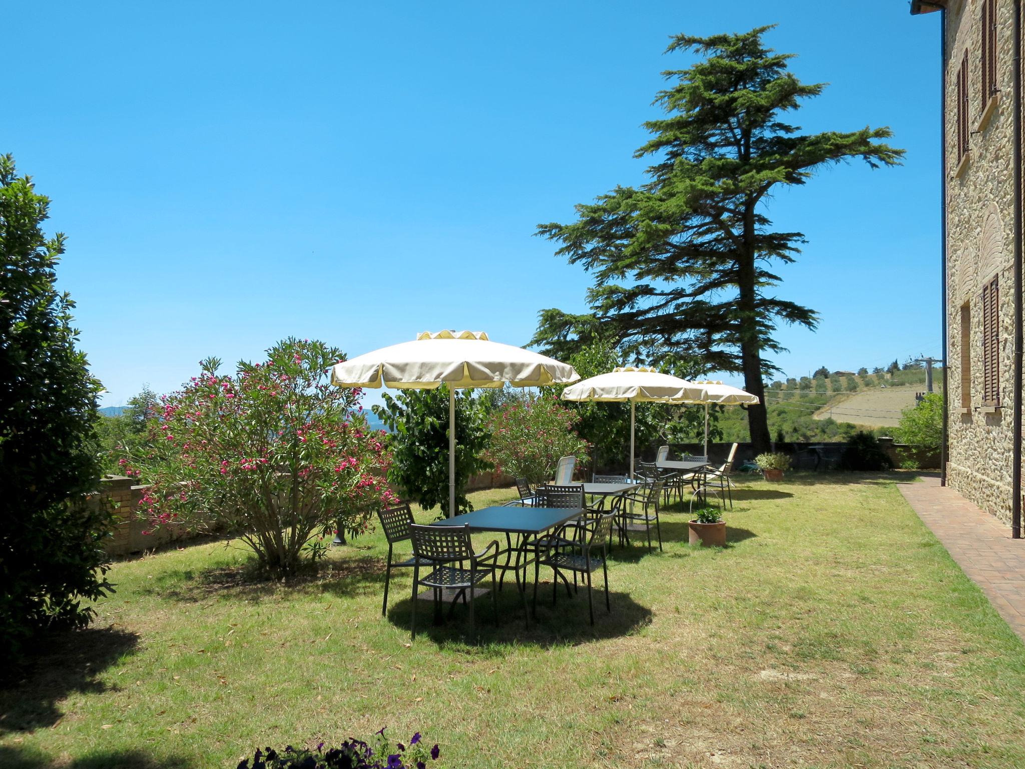 Foto 28 - Appartamento con 2 camere da letto a Volterra con piscina e giardino