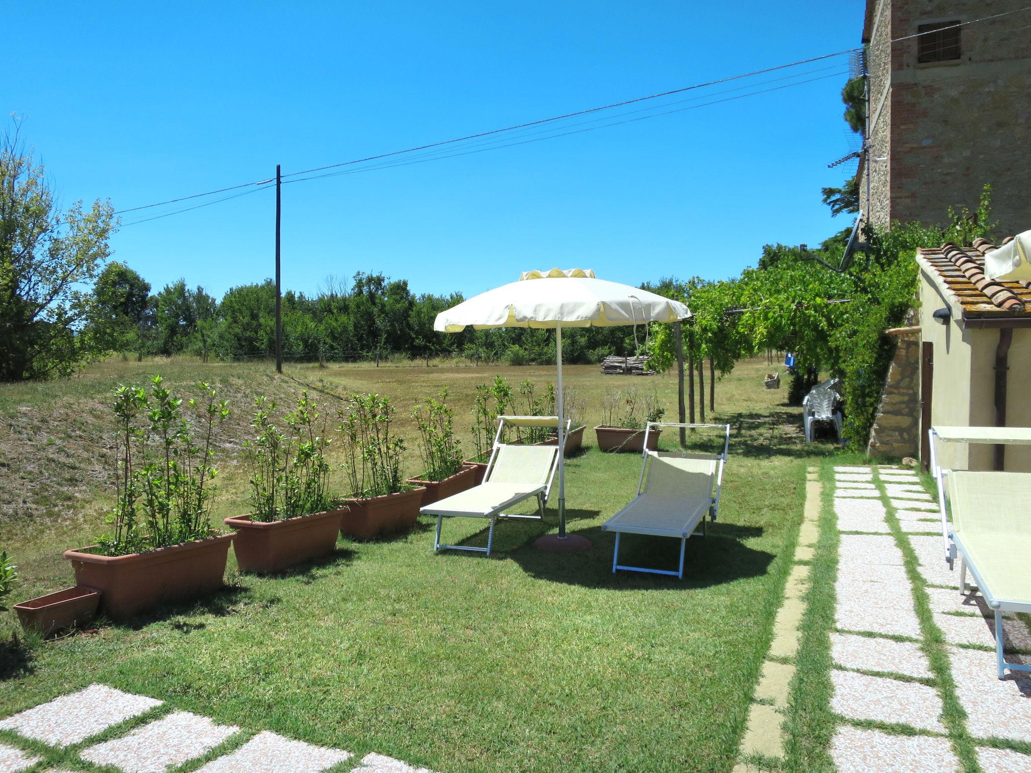 Foto 35 - Appartamento con 2 camere da letto a Volterra con piscina e giardino