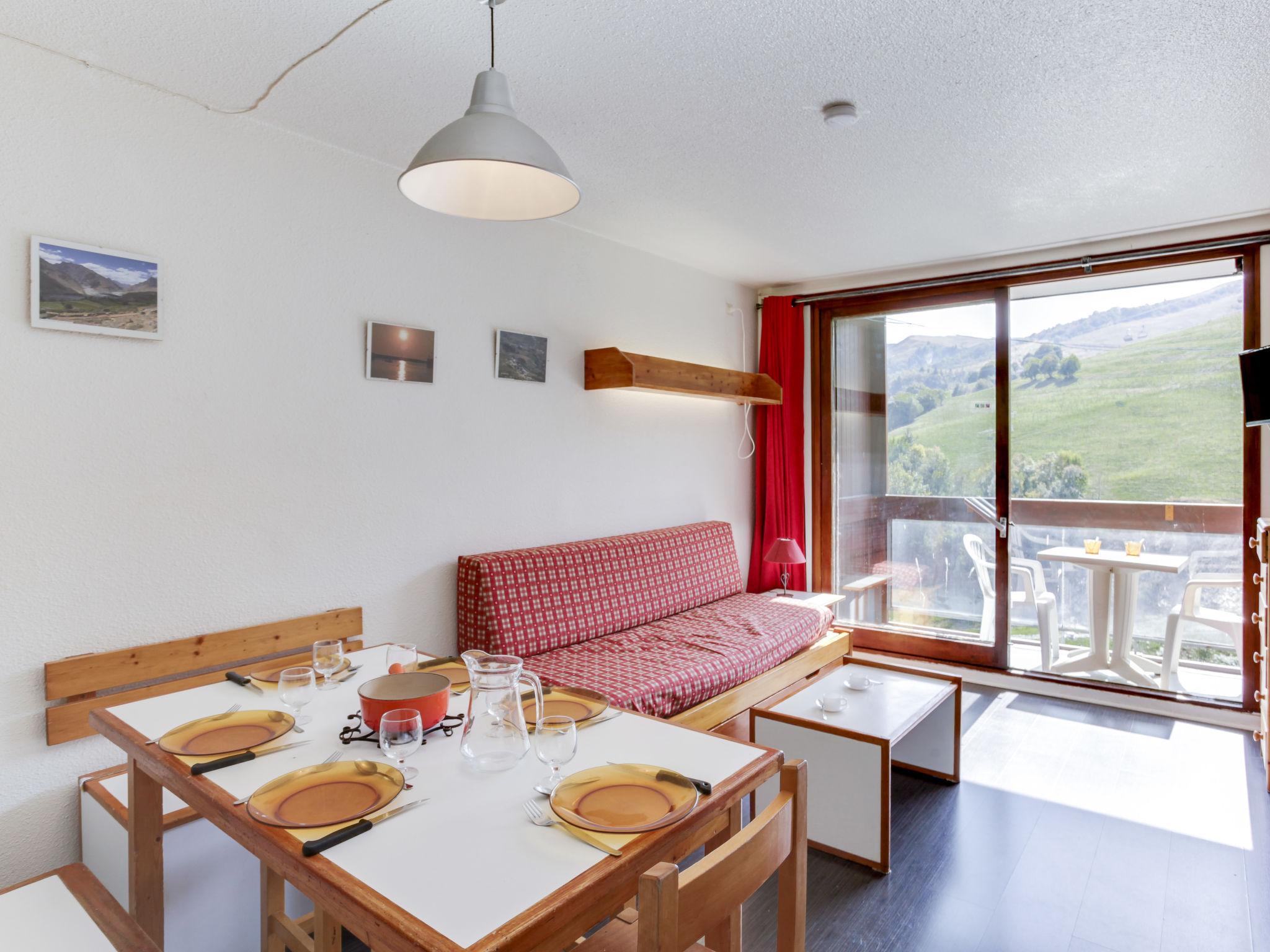 Photo 2 - 2 bedroom Apartment in Villarembert with swimming pool and mountain view