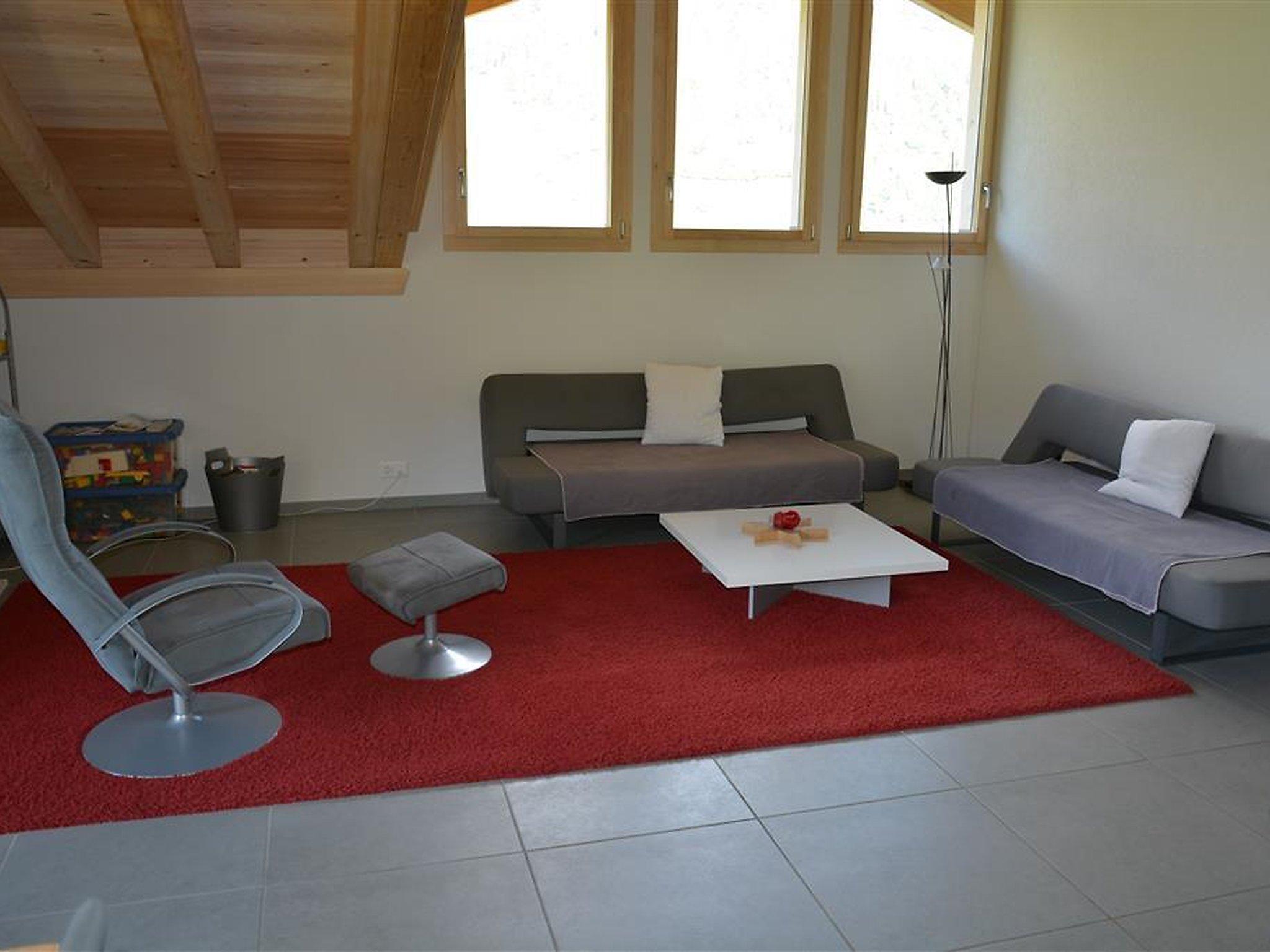 Foto 9 - Apartamento de 2 habitaciones en Zweisimmen