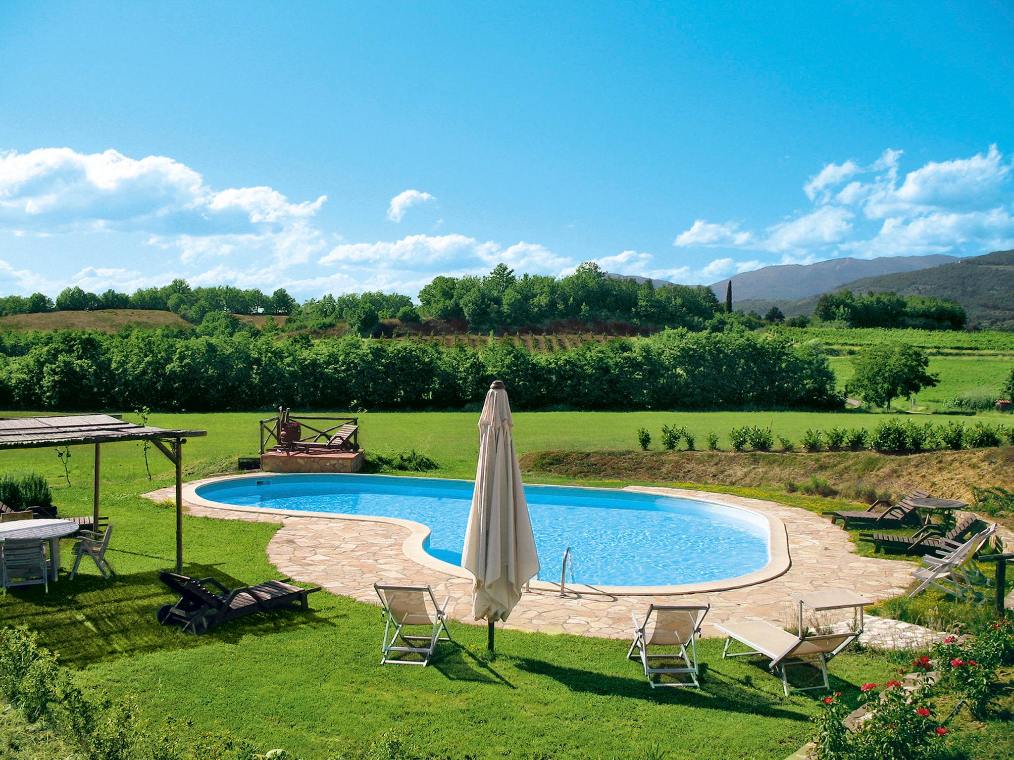 Foto 36 - Casa de 11 habitaciones en Terranuova Bracciolini con piscina privada y jardín