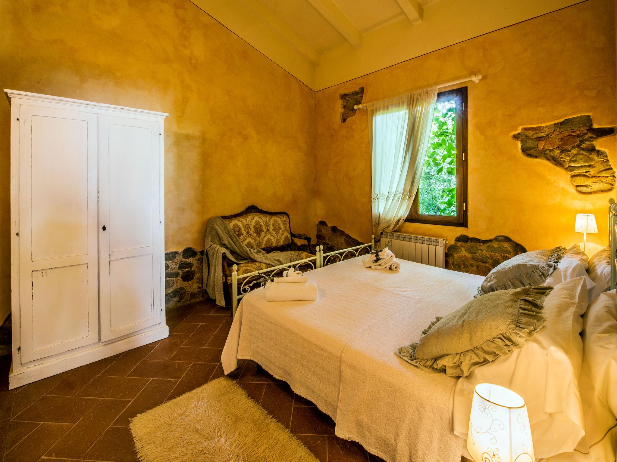 Photo 20 - 11 bedroom House in Terranuova Bracciolini with private pool and garden