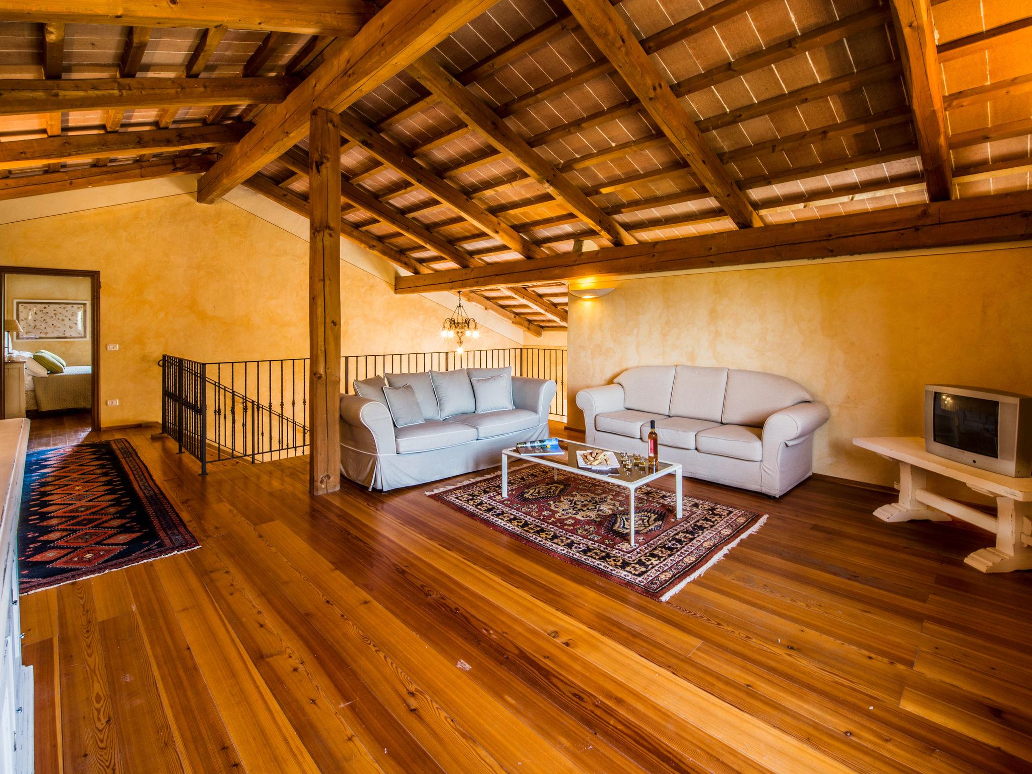 Photo 7 - 11 bedroom House in Terranuova Bracciolini with private pool and garden