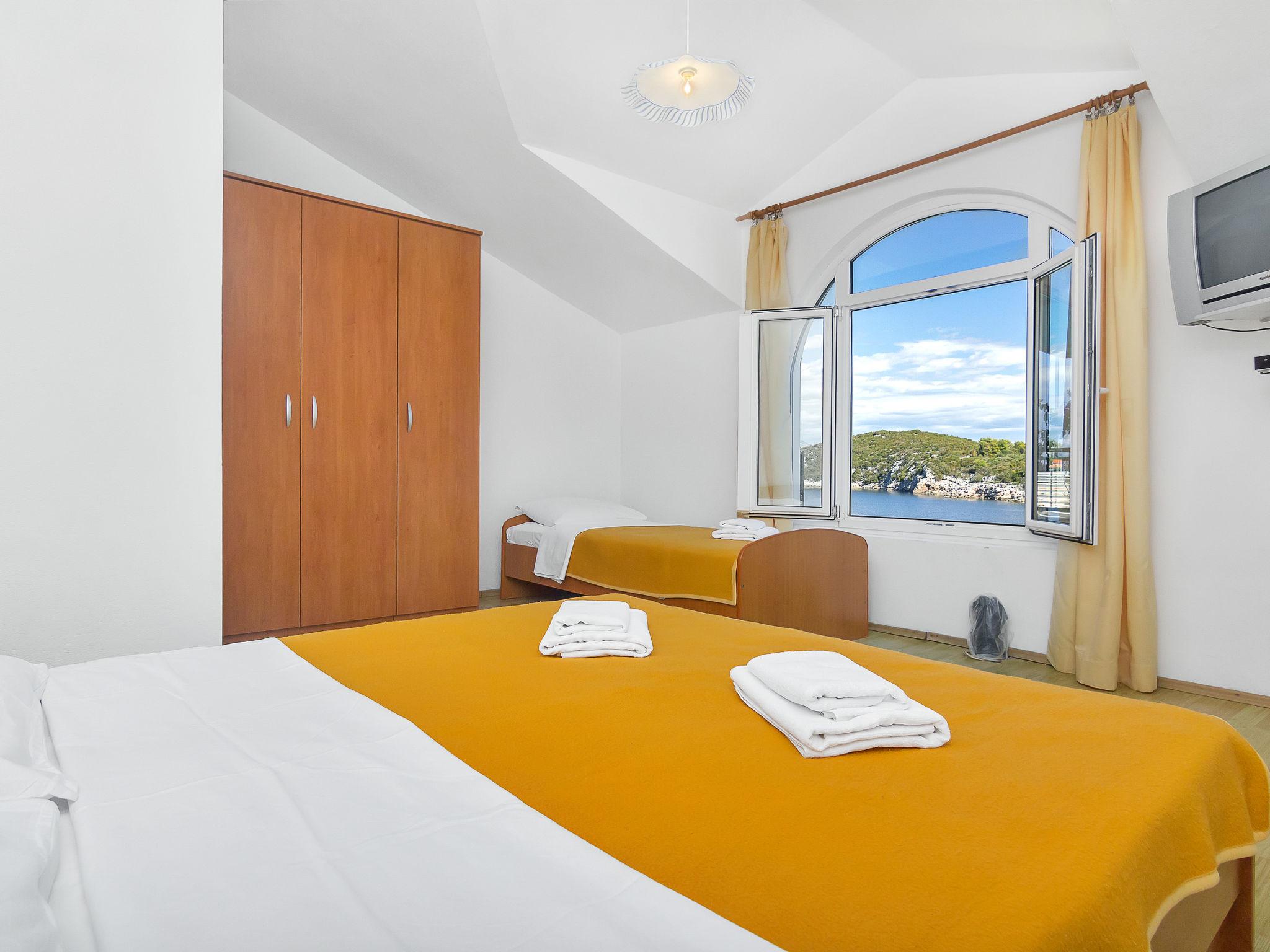 Photo 11 - Appartement de 2 chambres à Jelsa avec terrasse et vues à la mer