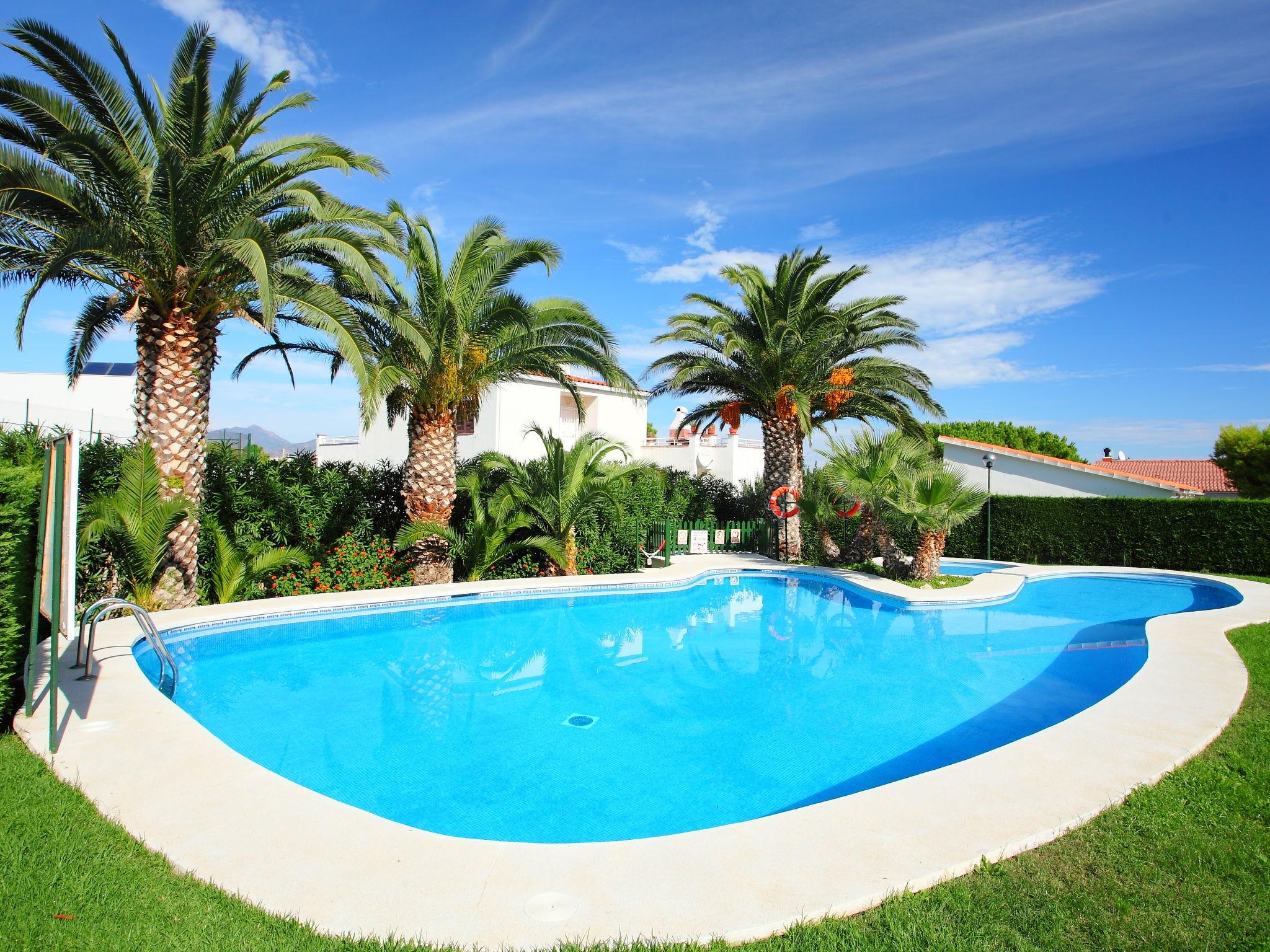 Photo 1 - Maison de 2 chambres à Llançà avec piscine et vues à la mer