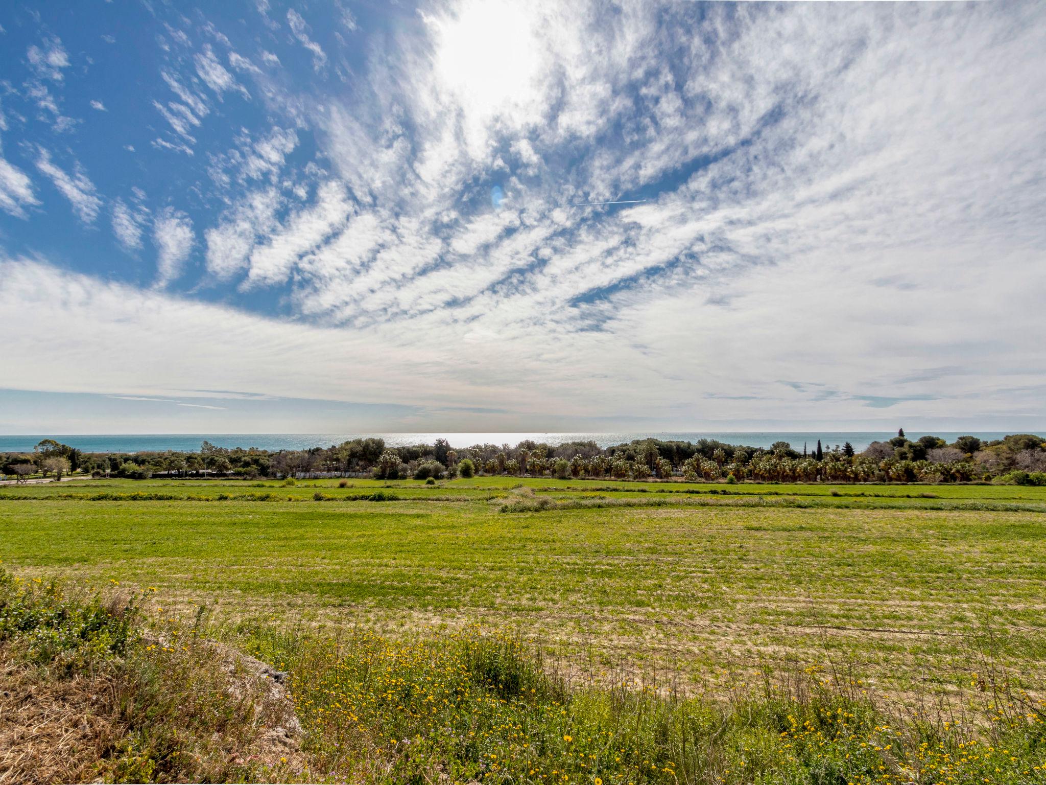 Photo 21 - 3 bedroom House in Torredembarra with garden and sea view